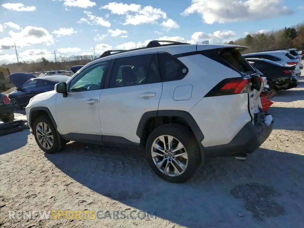 2 Photograph of a damaged car 2T3A1RFV2MW146670 TOYOTA RAV4 2021
