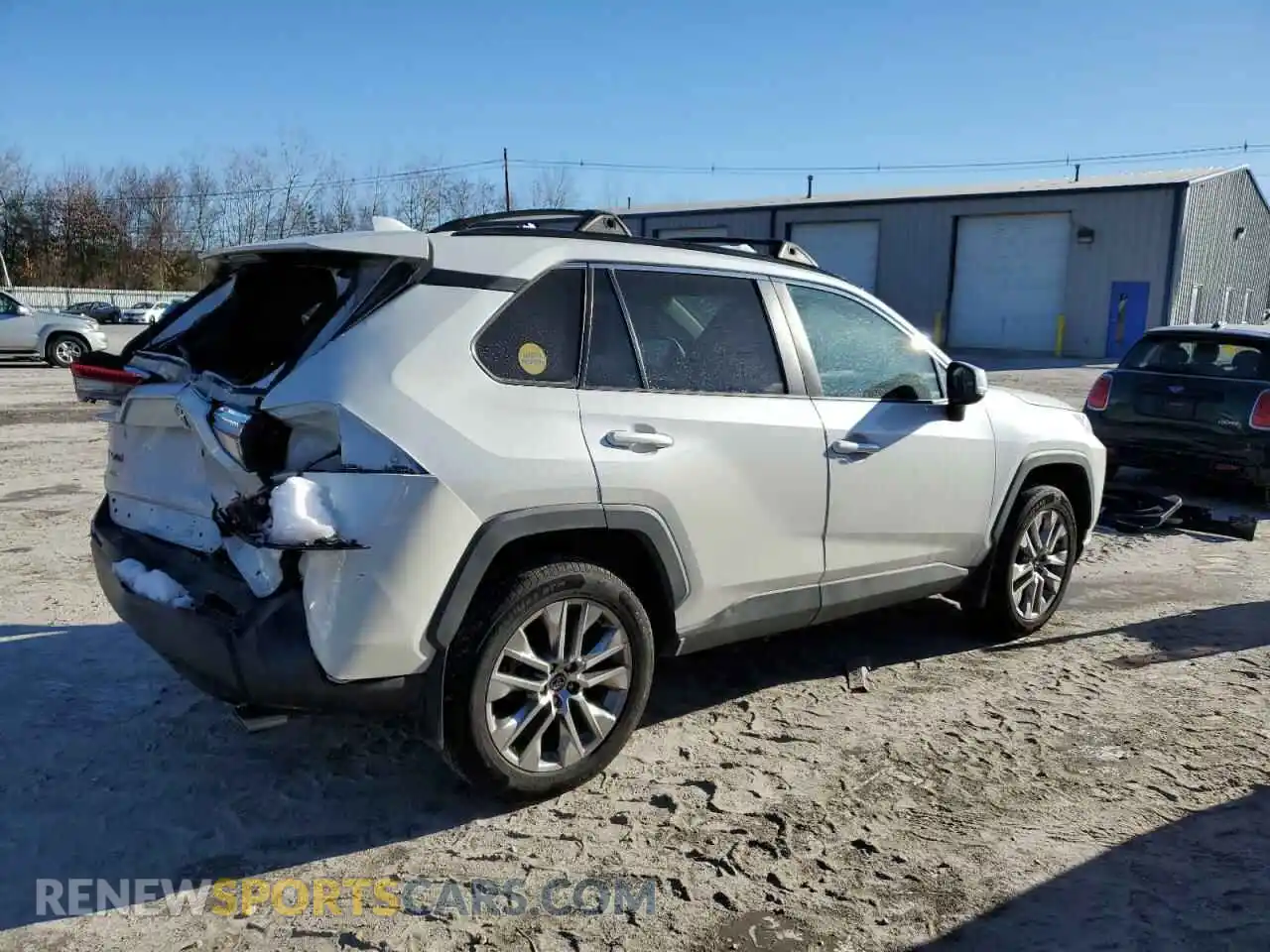 3 Photograph of a damaged car 2T3A1RFV2MW146670 TOYOTA RAV4 2021