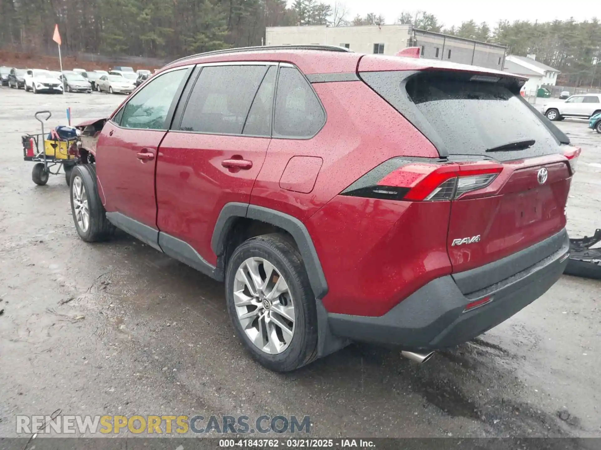 3 Photograph of a damaged car 2T3A1RFV2MW224803 TOYOTA RAV4 2021