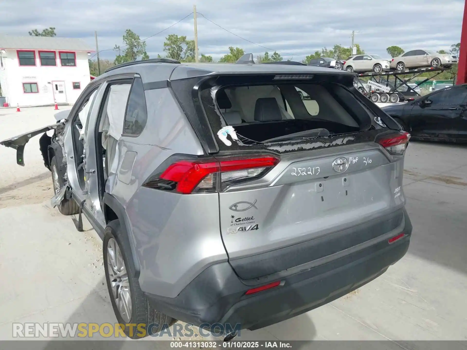 3 Photograph of a damaged car 2T3A1RFV3MC161745 TOYOTA RAV4 2021