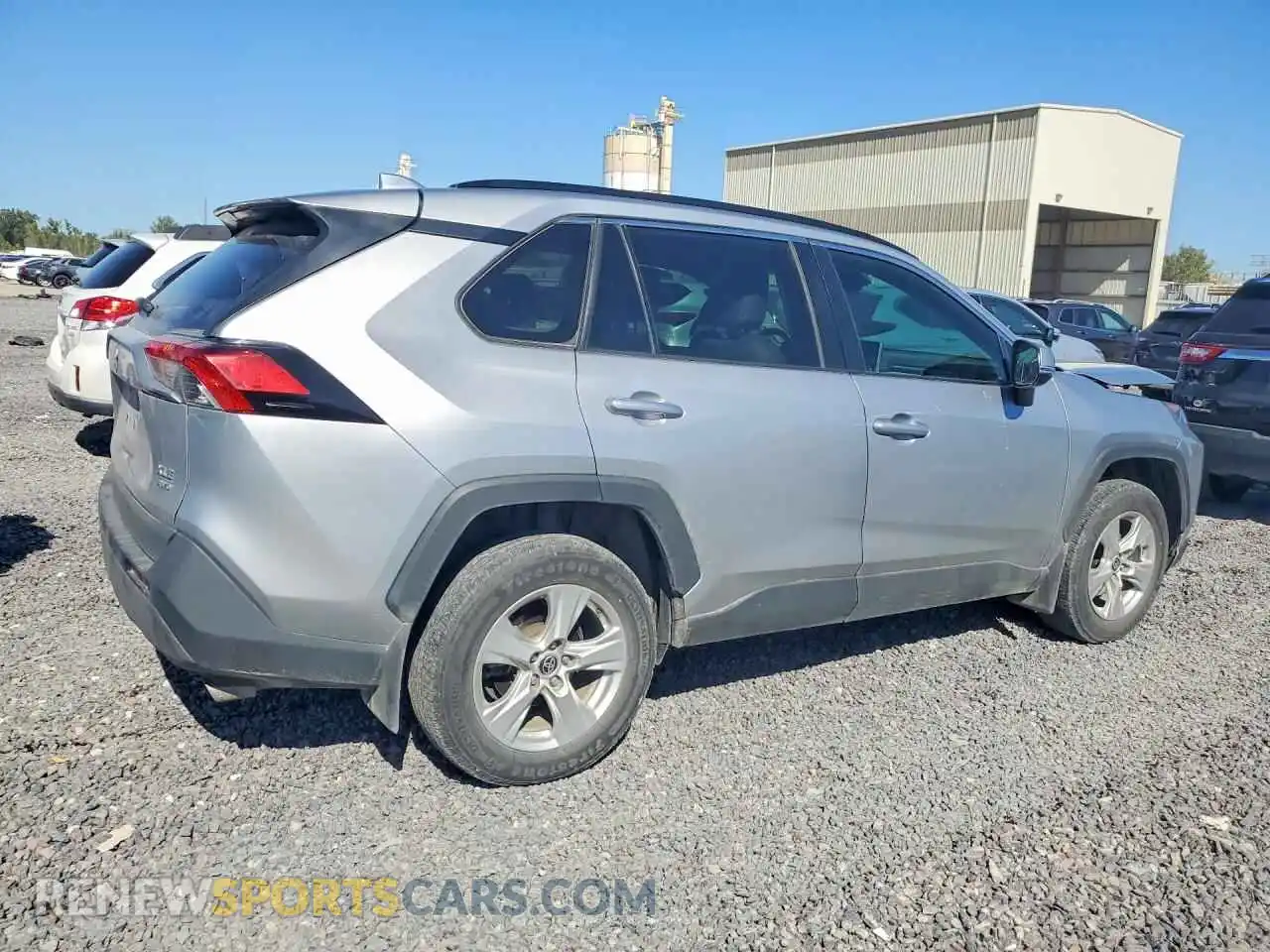 3 Photograph of a damaged car 2T3A1RFV3MC180537 TOYOTA RAV4 2021