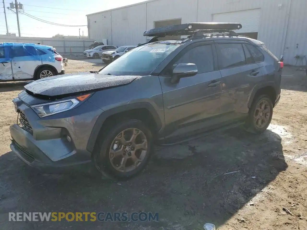 1 Photograph of a damaged car 2T3A1RFV3MC190405 TOYOTA RAV4 2021