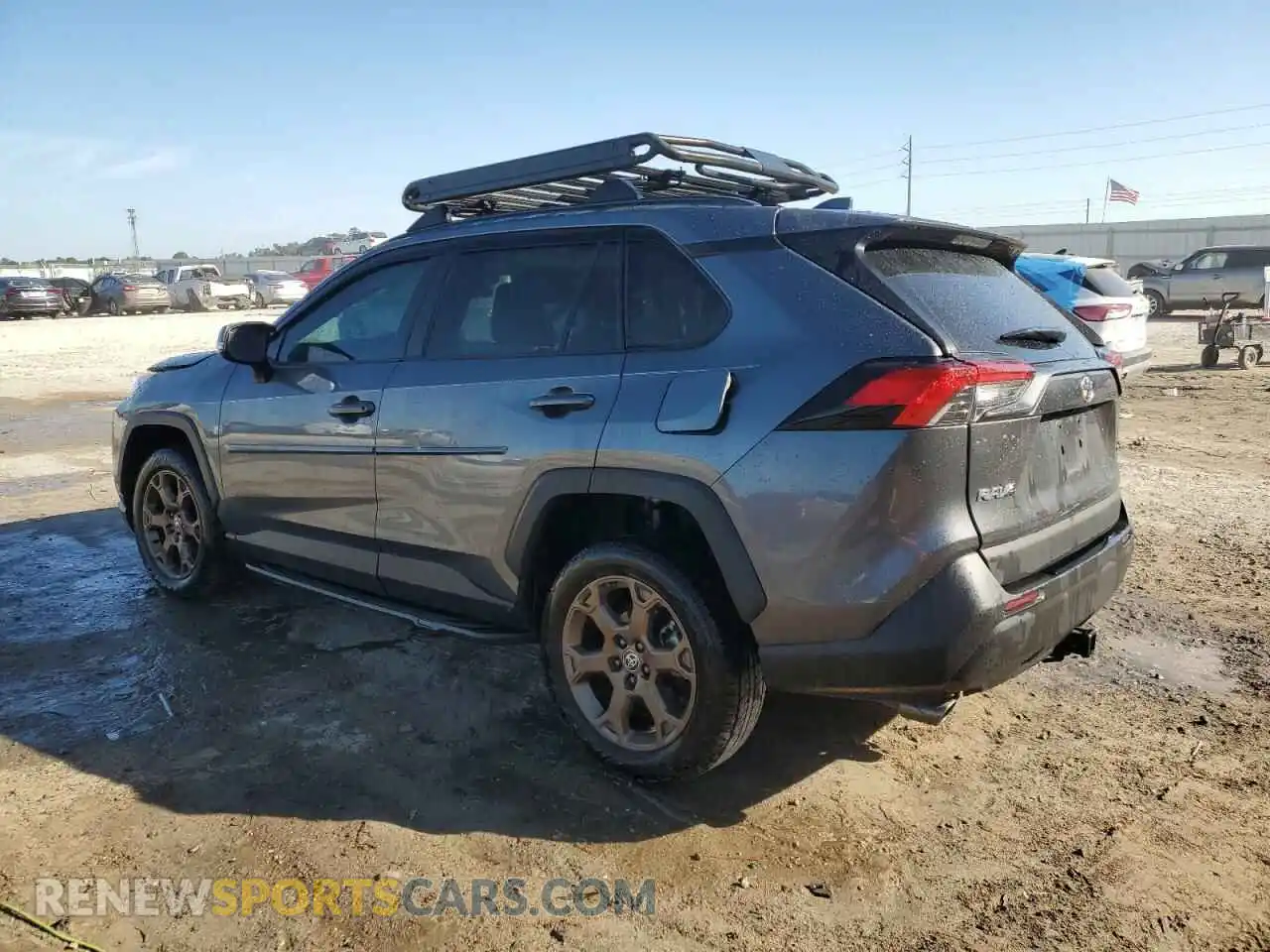 2 Photograph of a damaged car 2T3A1RFV3MC190405 TOYOTA RAV4 2021