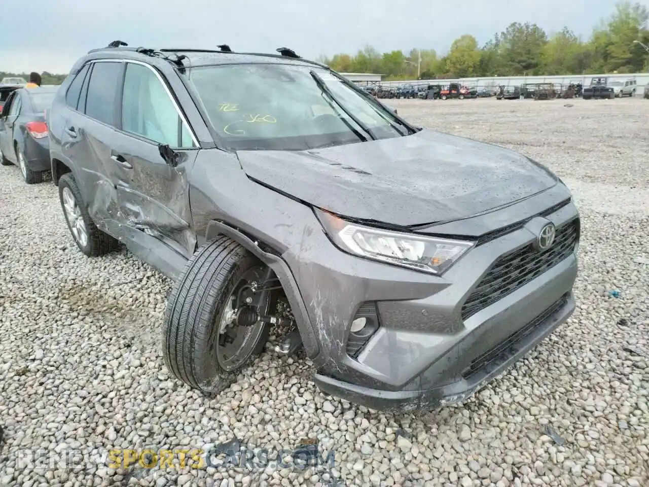 1 Photograph of a damaged car 2T3A1RFV3MC227923 TOYOTA RAV4 2021