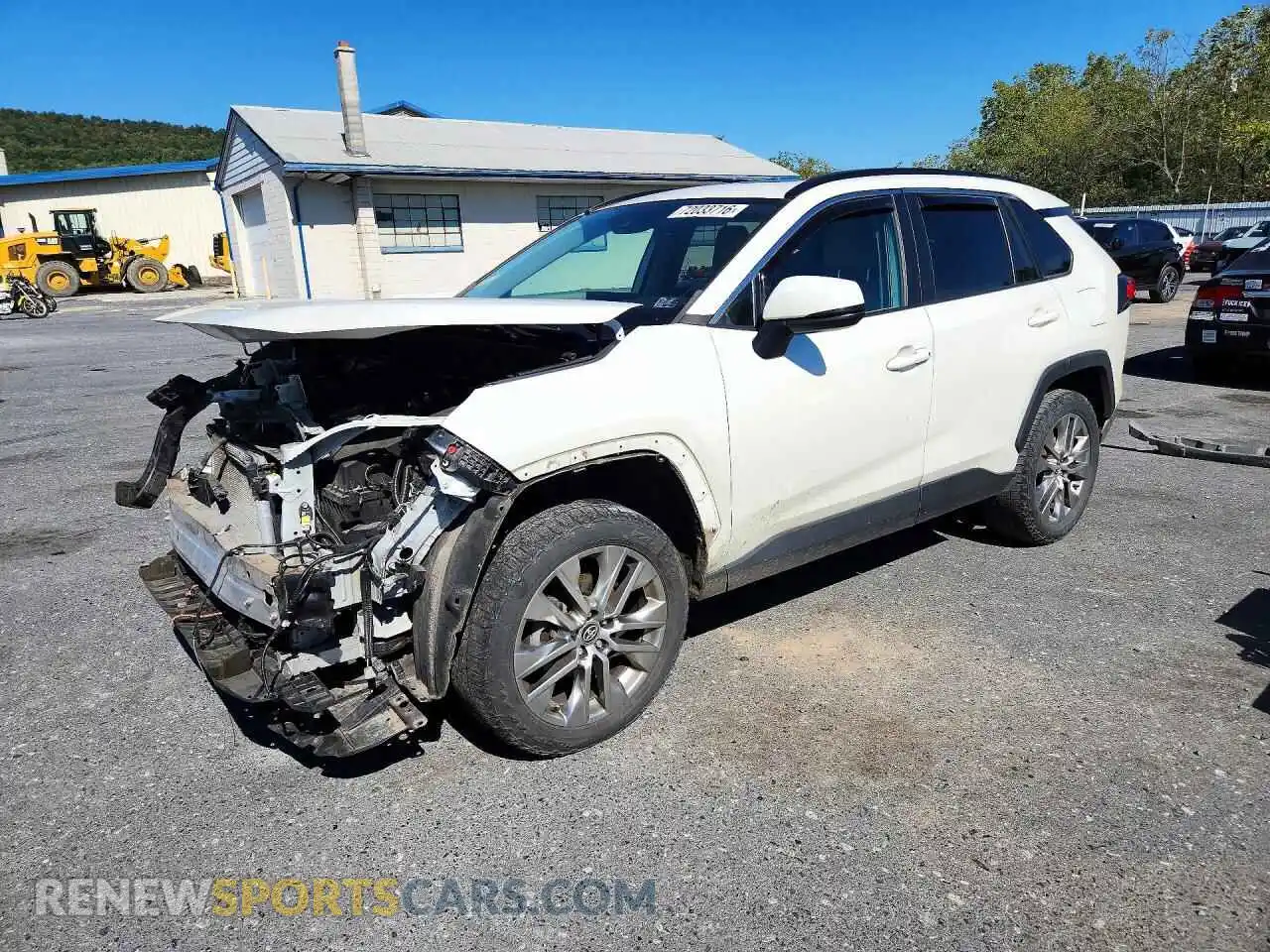 1 Photograph of a damaged car 2T3A1RFV3MW147567 TOYOTA RAV4 2021