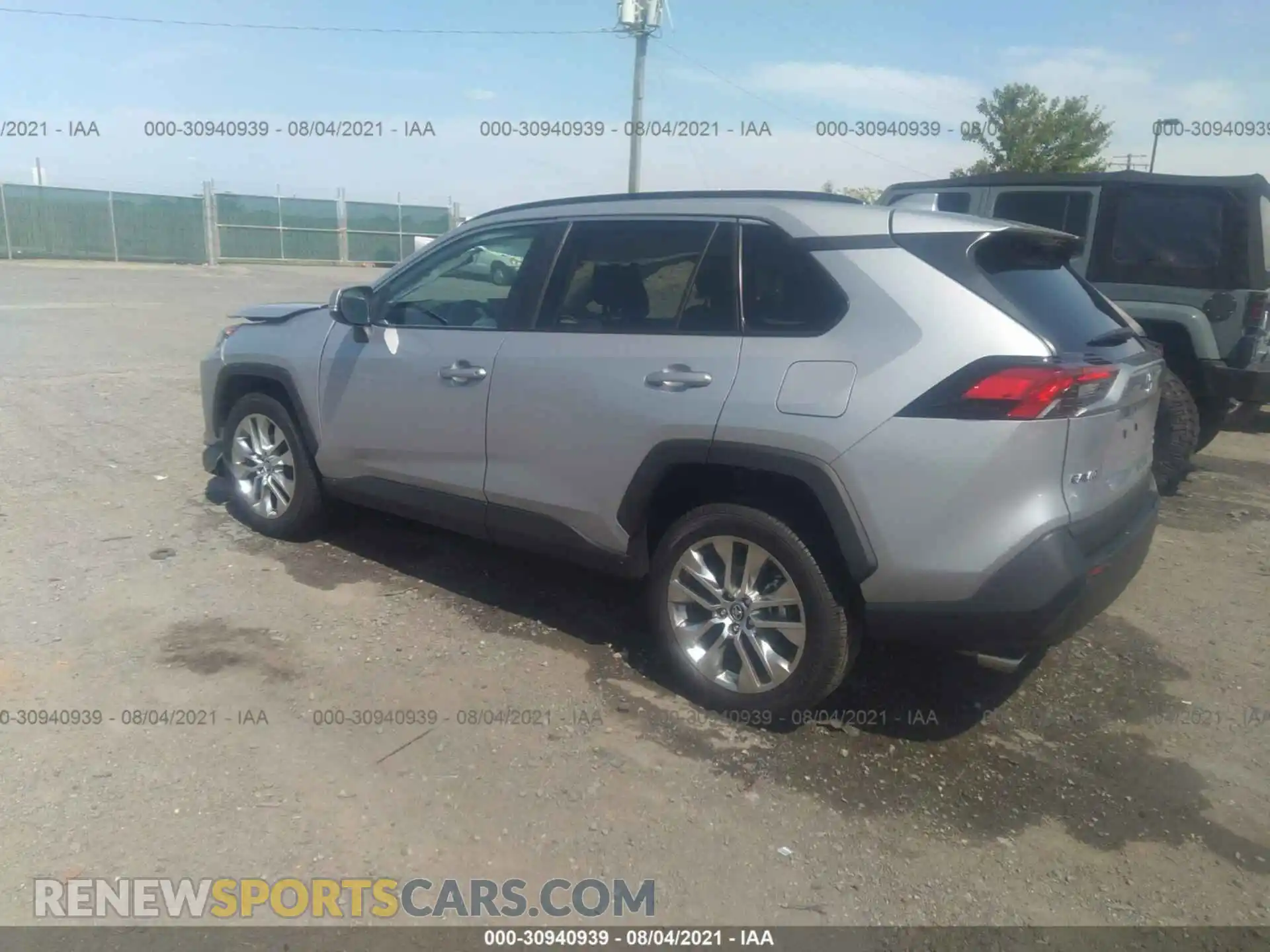 3 Photograph of a damaged car 2T3A1RFV3MW159881 TOYOTA RAV4 2021