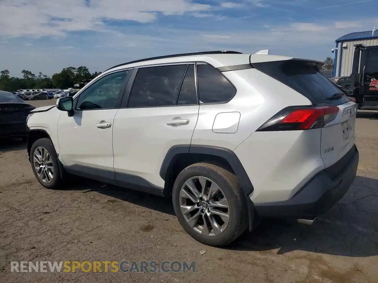 2 Фотография поврежденного автомобиля 2T3A1RFV3MW163235 TOYOTA RAV4 2021