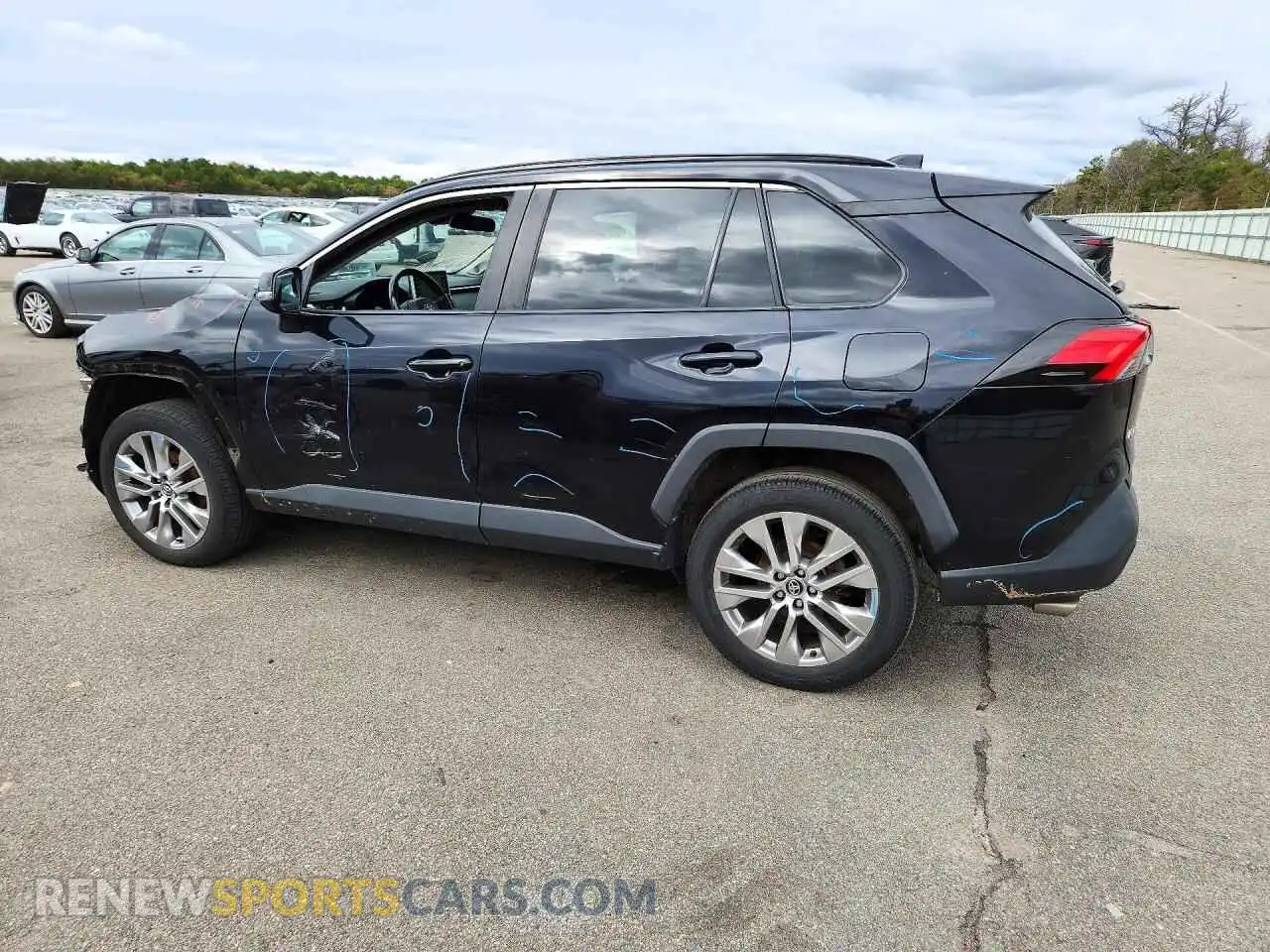 2 Фотография поврежденного автомобиля 2T3A1RFV3MW164496 TOYOTA RAV4 2021