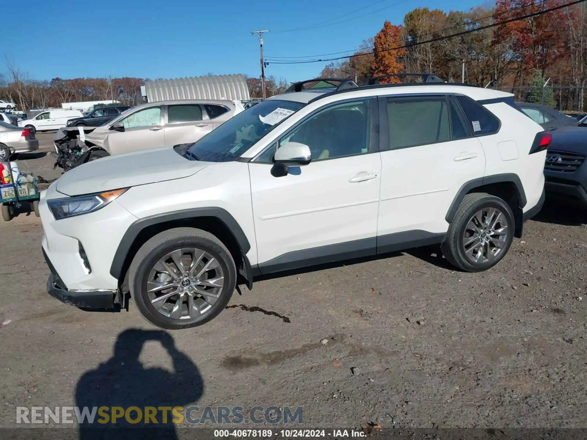 2 Photograph of a damaged car 2T3A1RFV3MW175062 TOYOTA RAV4 2021