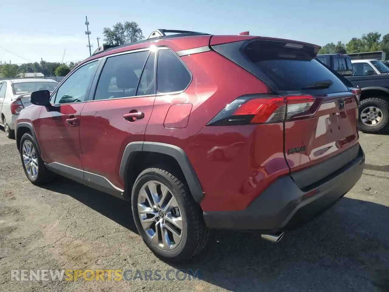 2 Photograph of a damaged car 2T3A1RFV3MW178267 TOYOTA RAV4 2021