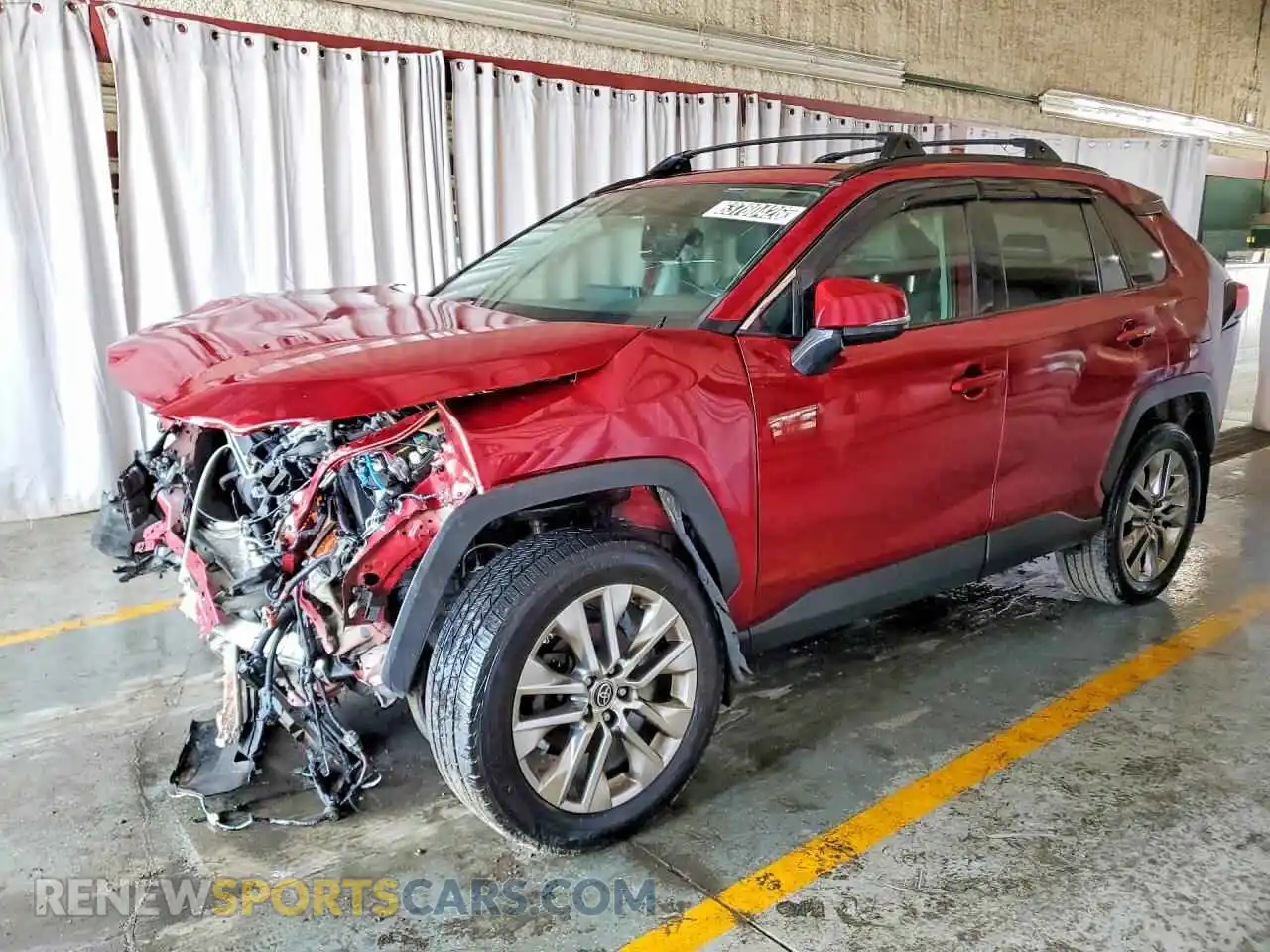 1 Photograph of a damaged car 2T3A1RFV3MW203202 TOYOTA RAV4 2021
