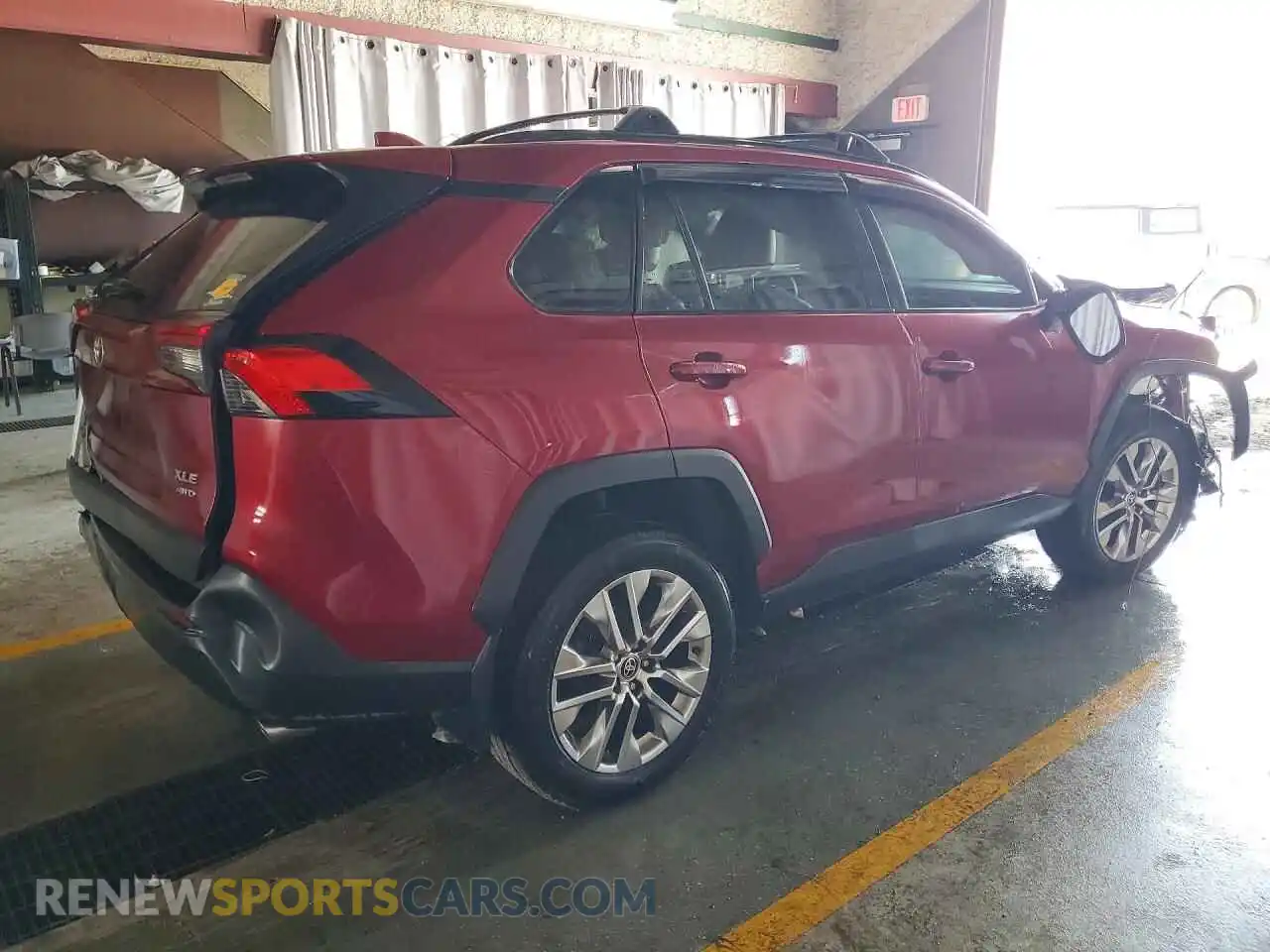 3 Photograph of a damaged car 2T3A1RFV3MW203202 TOYOTA RAV4 2021