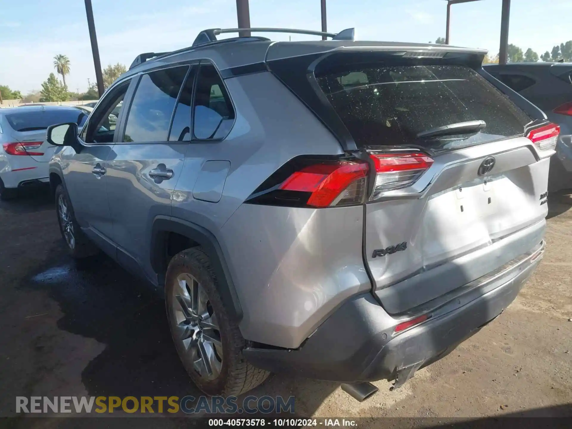 3 Photograph of a damaged car 2T3A1RFV4MC184645 TOYOTA RAV4 2021