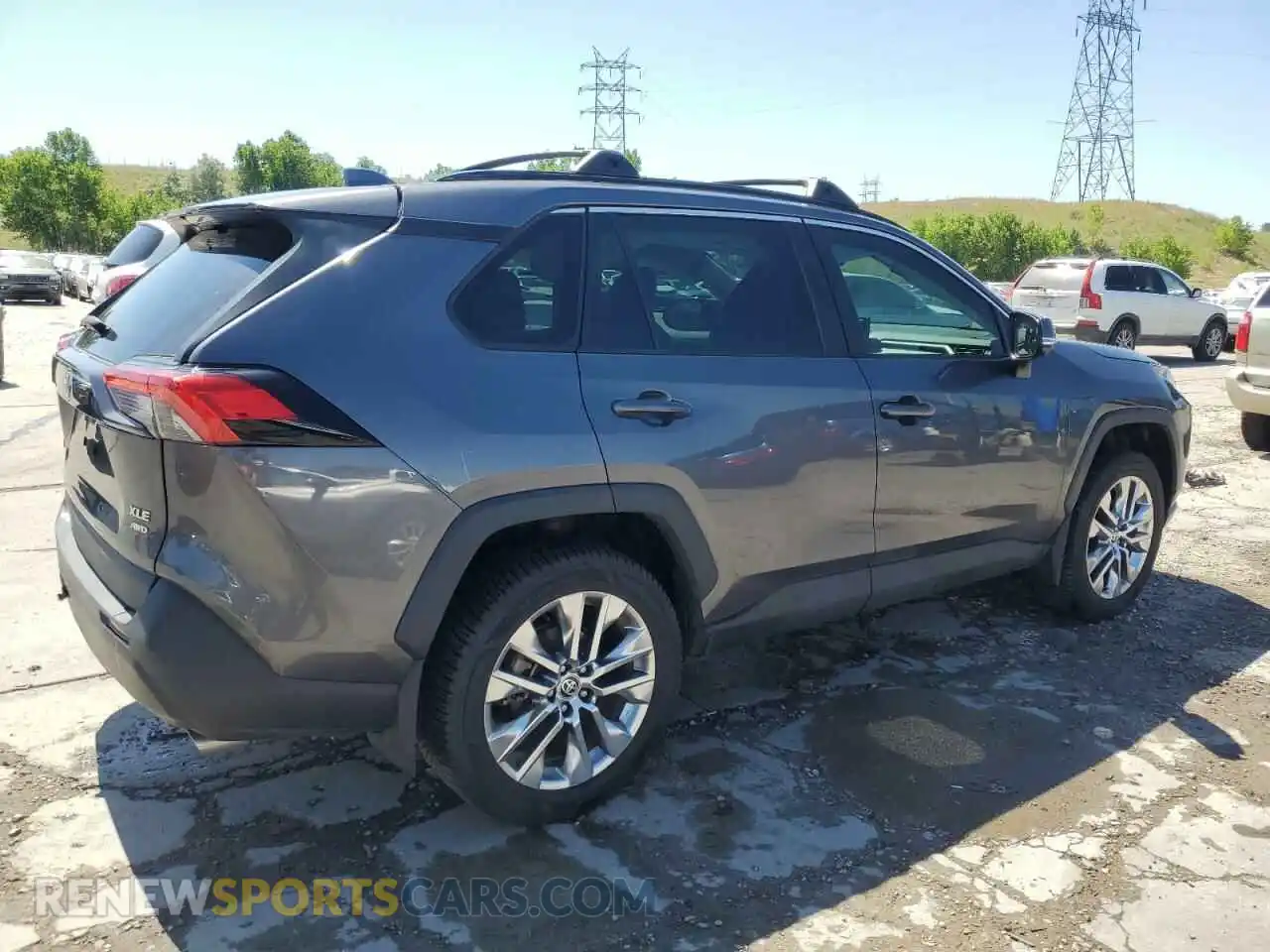 3 Photograph of a damaged car 2T3A1RFV4MC253947 TOYOTA RAV4 2021