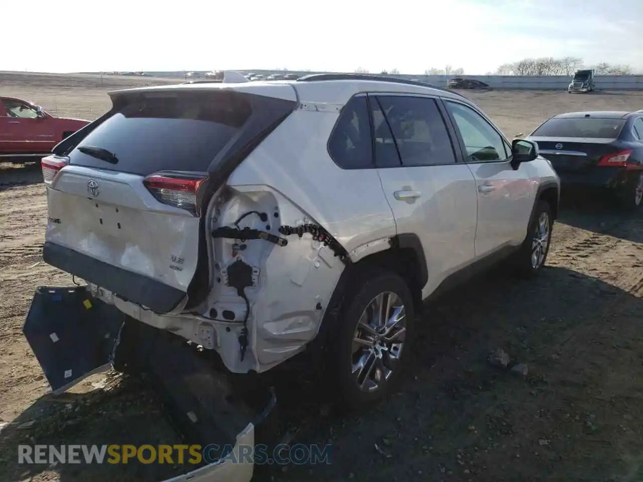 3 Photograph of a damaged car 2T3A1RFV4MW153152 TOYOTA RAV4 2021