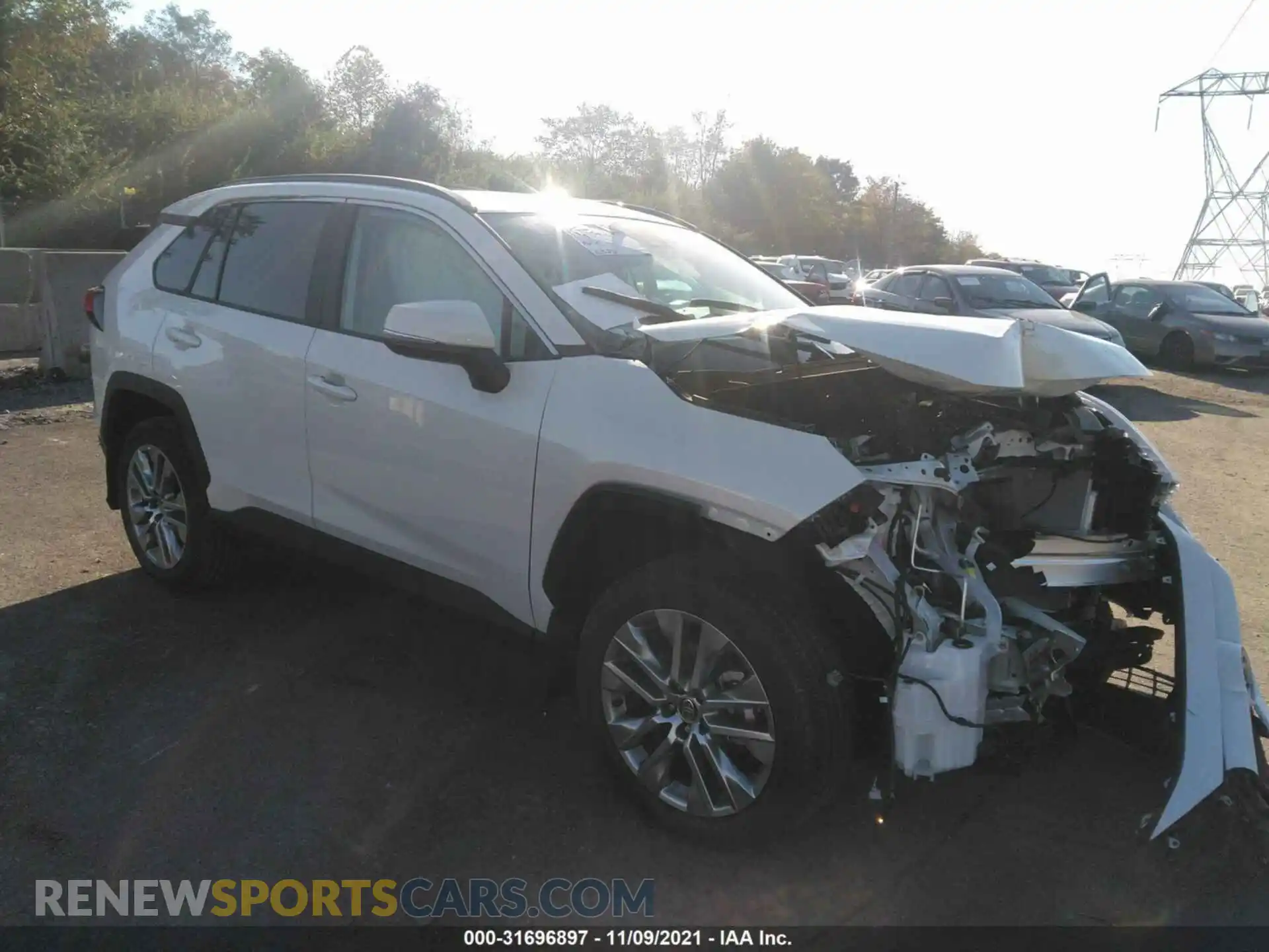 1 Photograph of a damaged car 2T3A1RFV4MW207047 TOYOTA RAV4 2021
