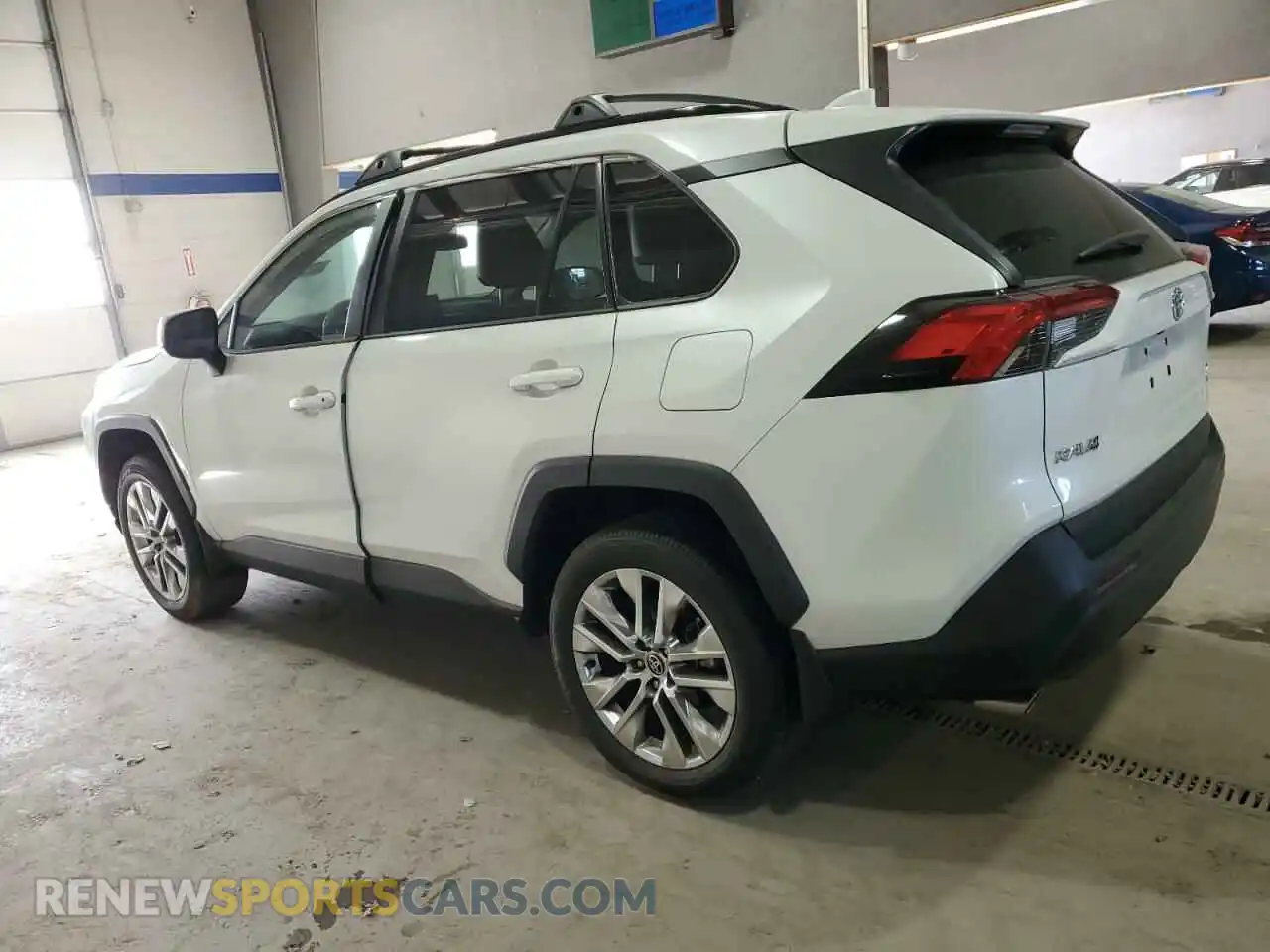 2 Photograph of a damaged car 2T3A1RFV4MW213219 TOYOTA RAV4 2021