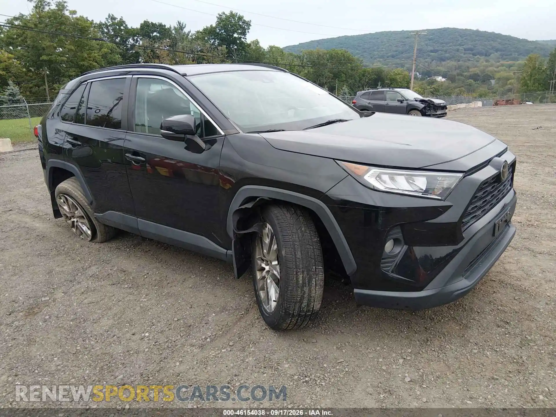 1 Photograph of a damaged car 2T3A1RFV5MC171838 TOYOTA RAV4 2021