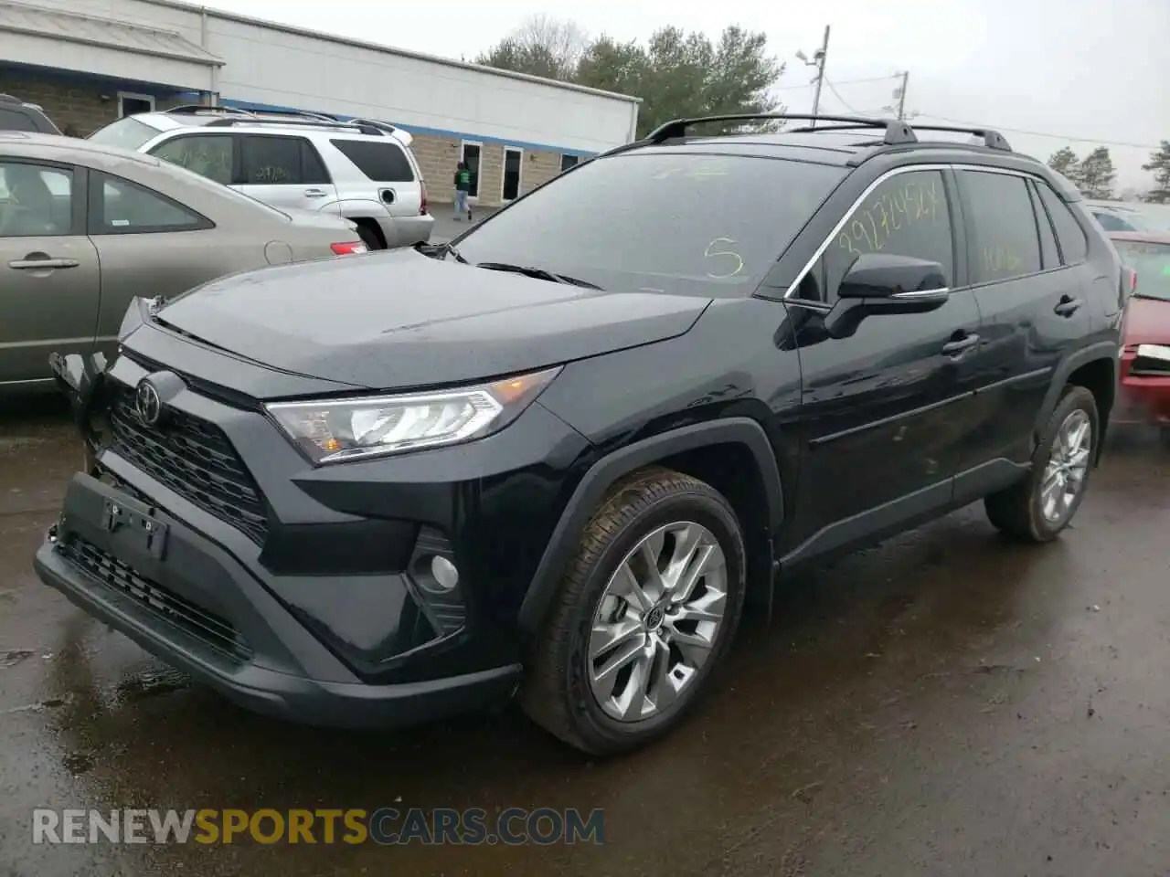 2 Photograph of a damaged car 2T3A1RFV5MC210668 TOYOTA RAV4 2021