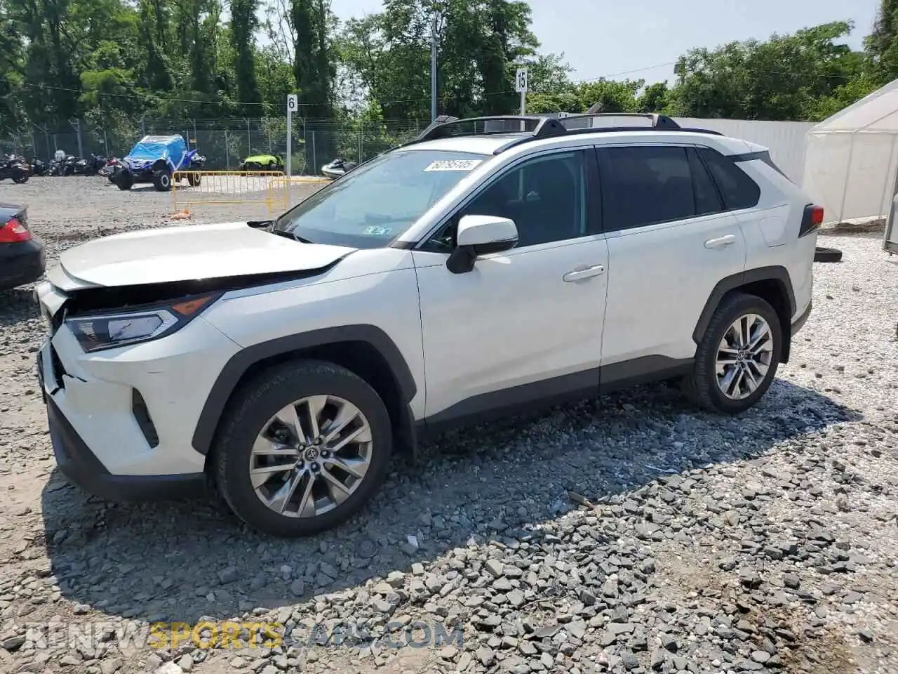 1 Photograph of a damaged car 2T3A1RFV5MW158778 TOYOTA RAV4 2021
