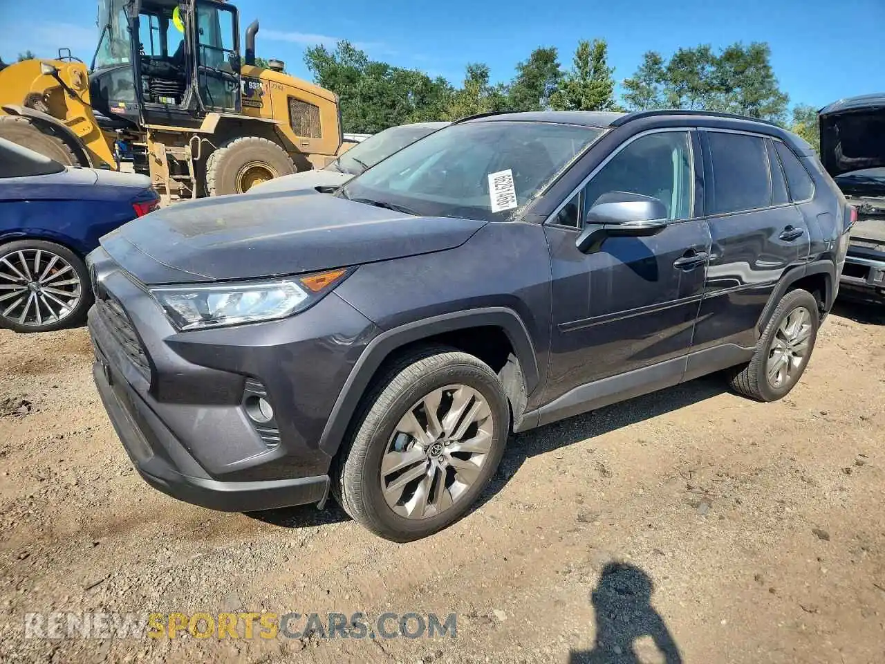 1 Photograph of a damaged car 2T3A1RFV5MW247105 TOYOTA RAV4 2021