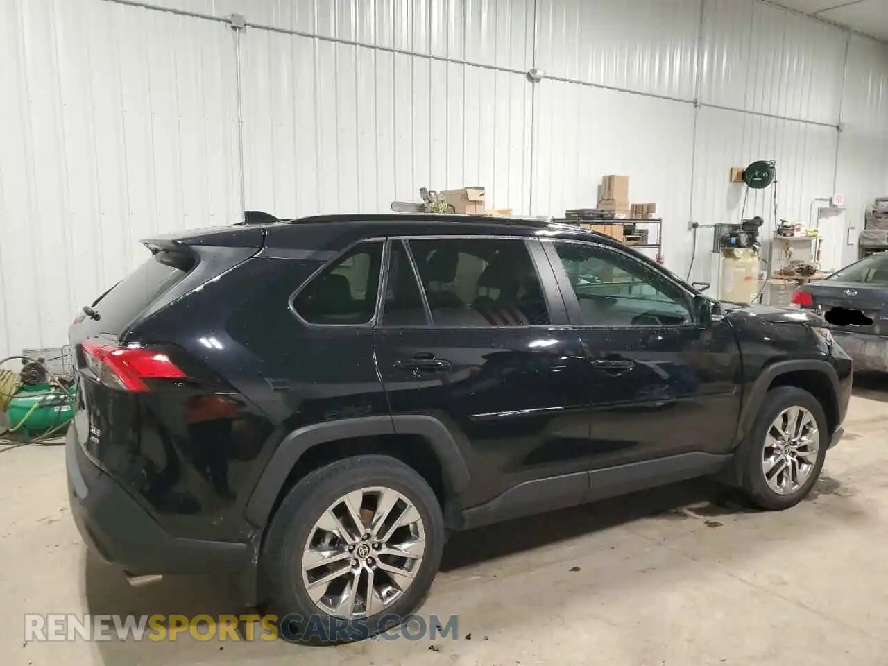3 Photograph of a damaged car 2T3A1RFV6MC179883 TOYOTA RAV4 2021