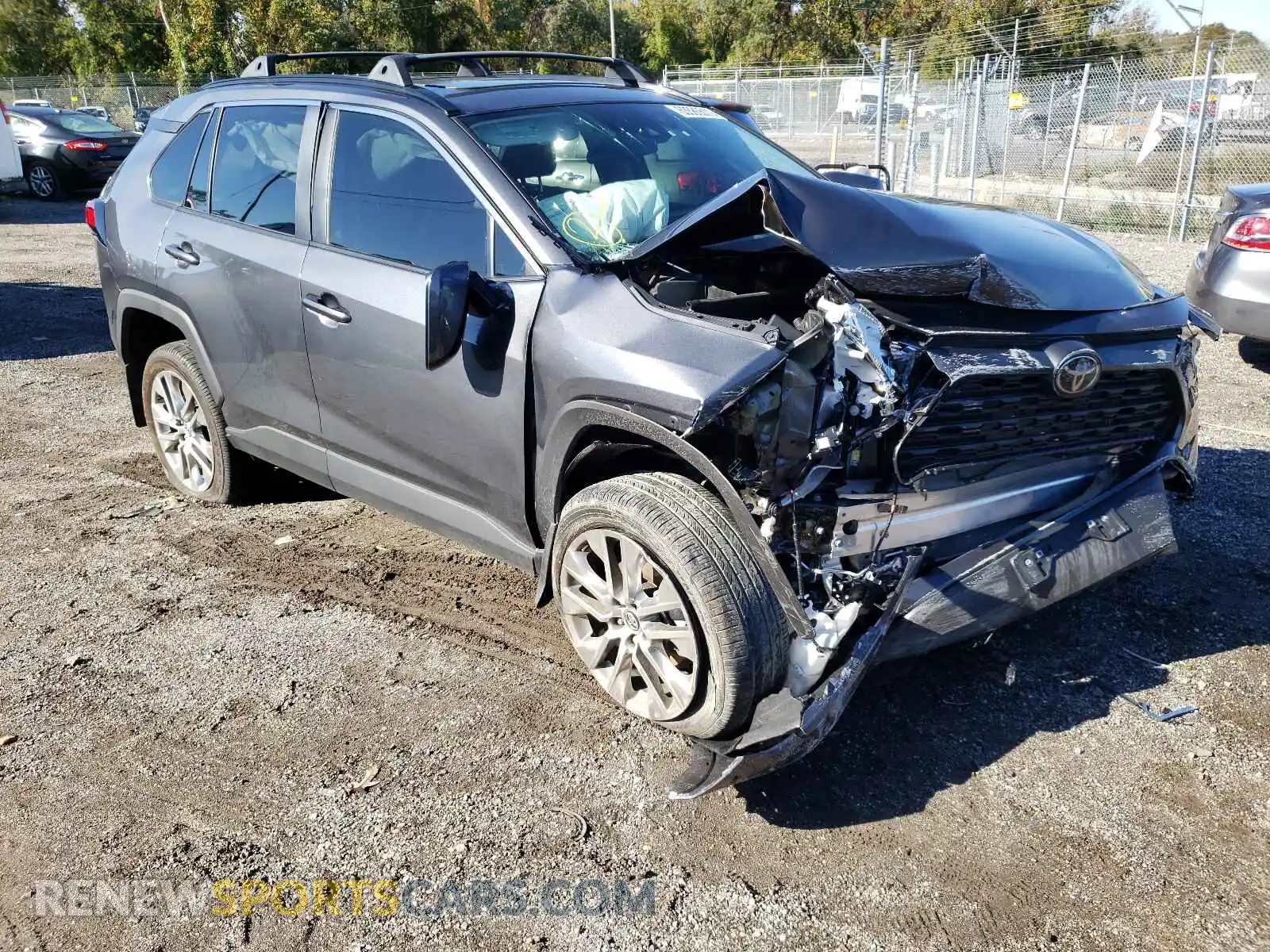 1 Photograph of a damaged car 2T3A1RFV6MW159437 TOYOTA RAV4 2021