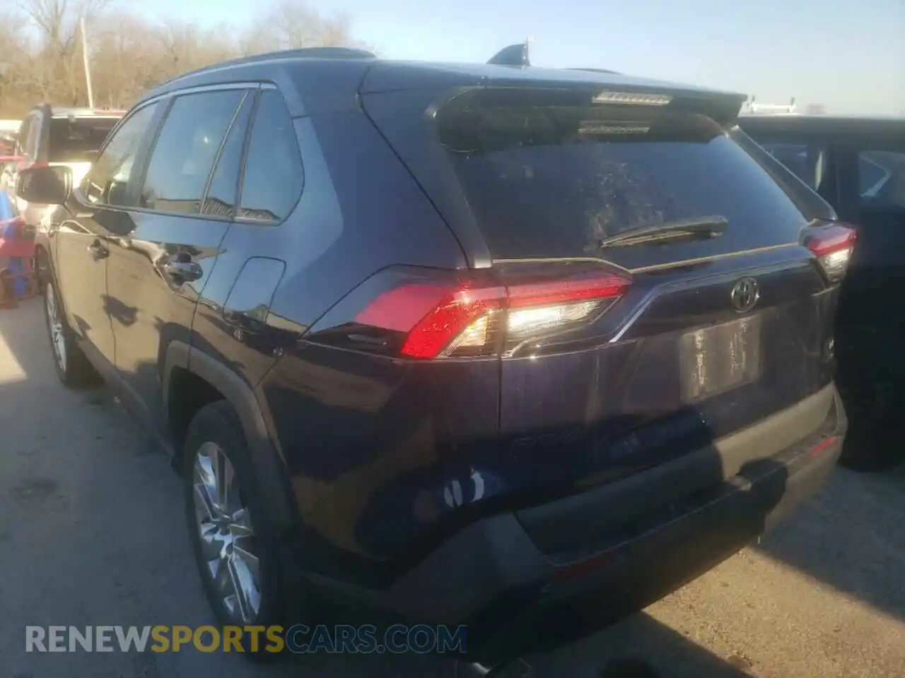 3 Photograph of a damaged car 2T3A1RFV6MW169059 TOYOTA RAV4 2021