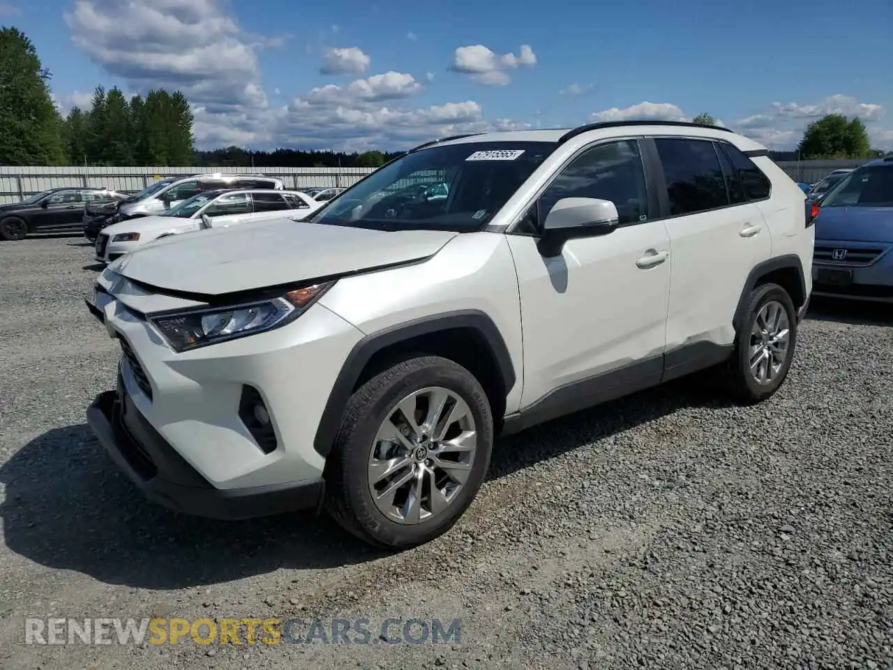 1 Photograph of a damaged car 2T3A1RFV6MW190137 TOYOTA RAV4 2021