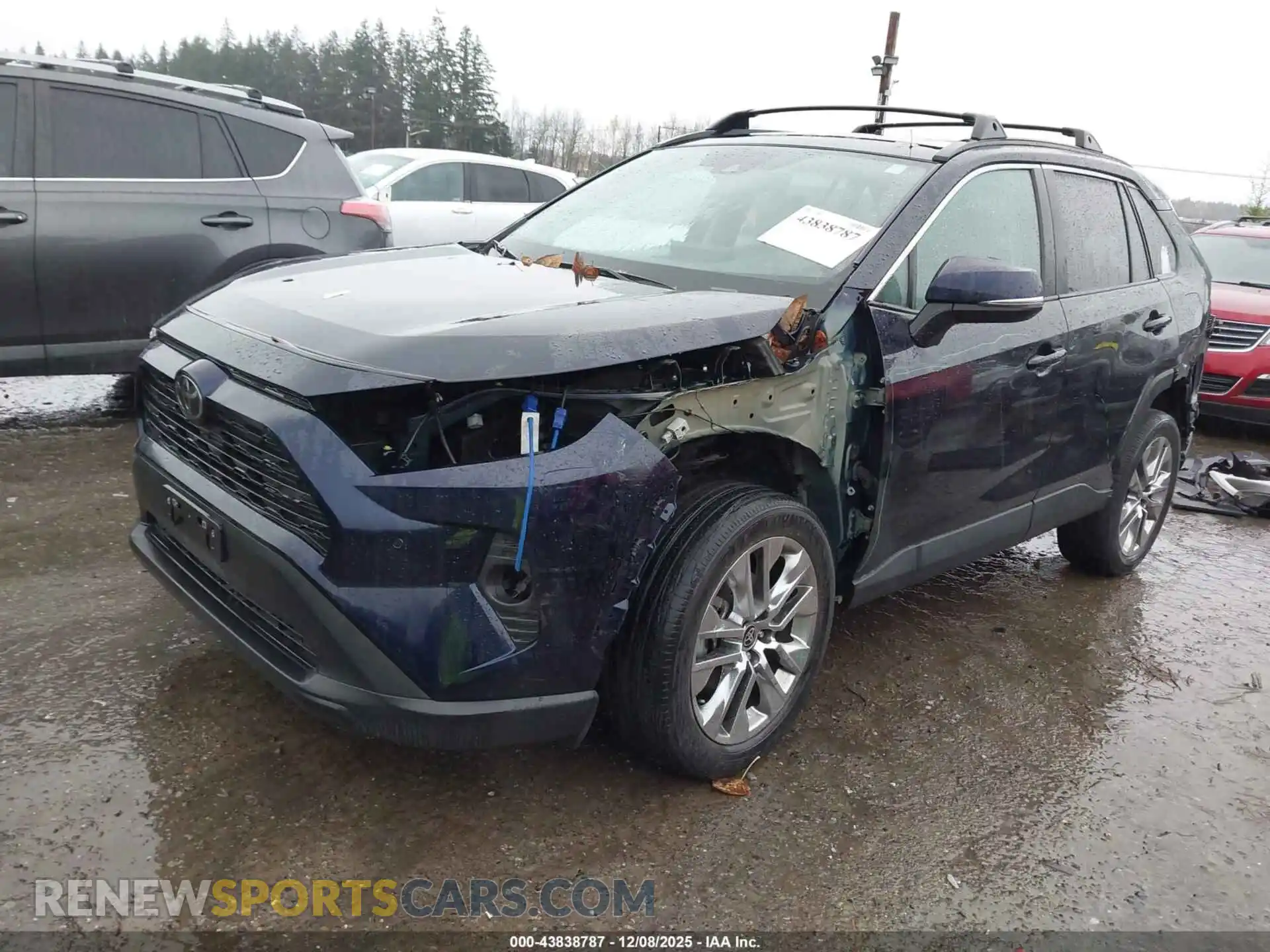 2 Photograph of a damaged car 2T3A1RFV6MW241412 TOYOTA RAV4 2021