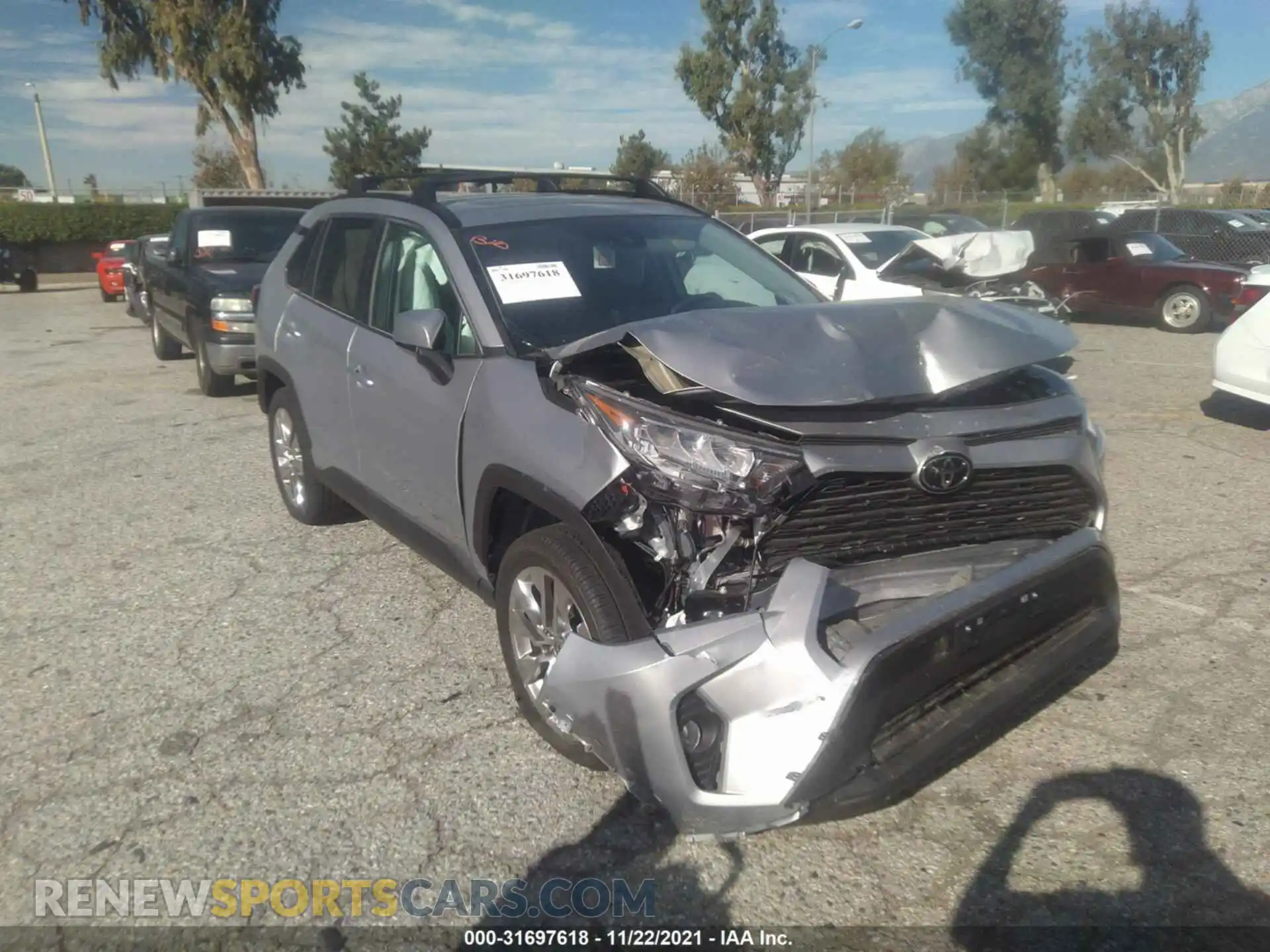 1 Photograph of a damaged car 2T3A1RFV7MC228394 TOYOTA RAV4 2021