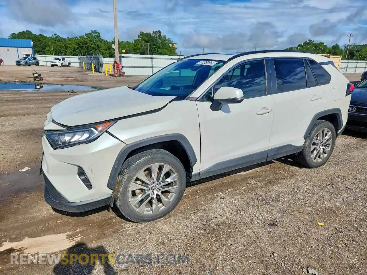 1 Фотография поврежденного автомобиля 2T3A1RFV7MW181740 TOYOTA RAV4 2021