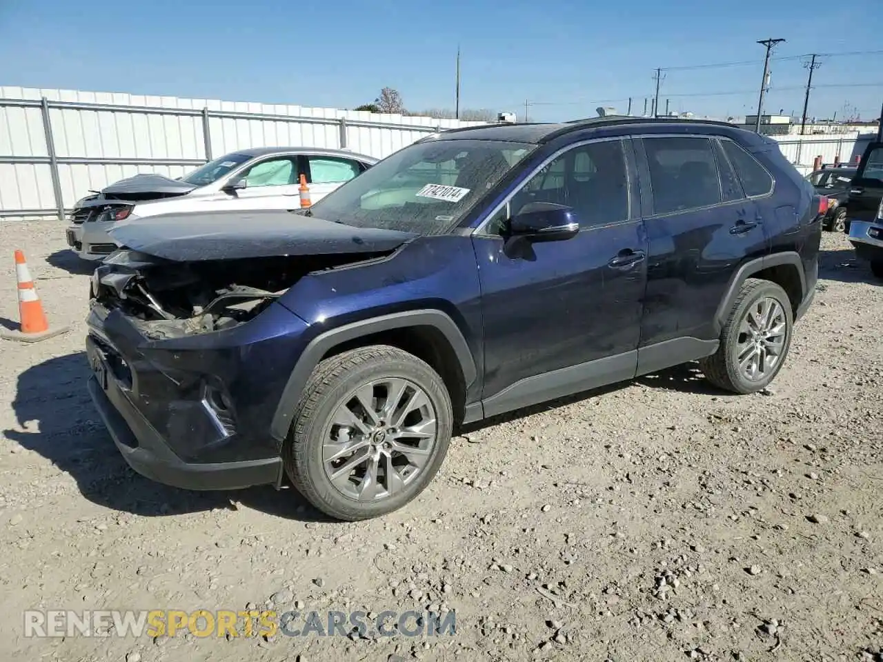 1 Photograph of a damaged car 2T3A1RFV8MC146268 TOYOTA RAV4 2021