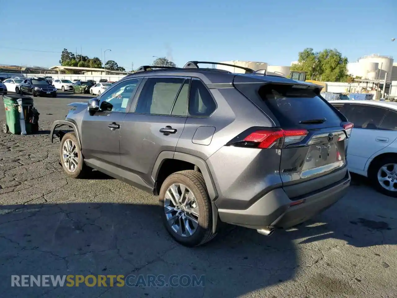 3 Photograph of a damaged car 2T3A1RFV8MC209983 TOYOTA RAV4 2021
