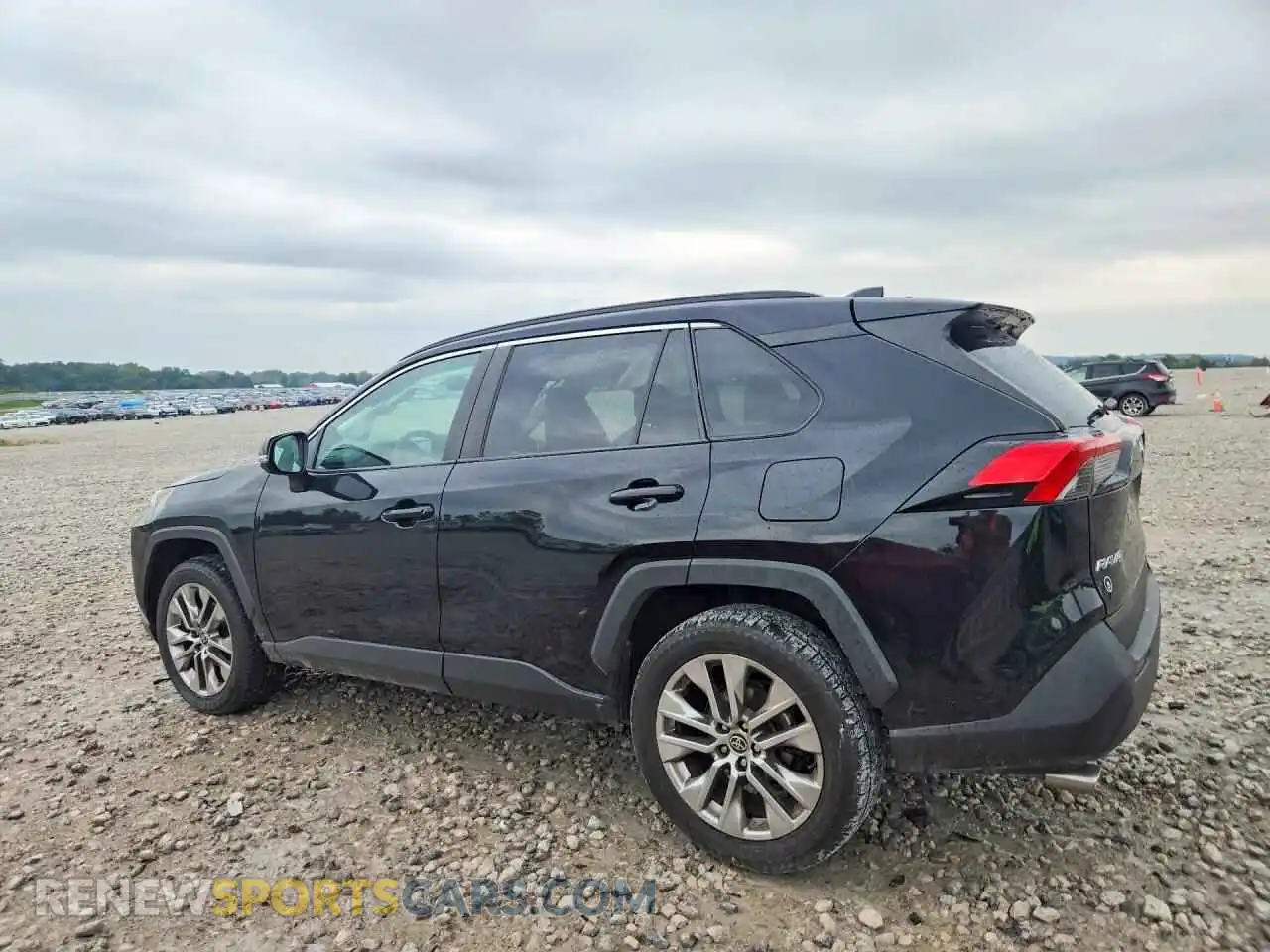 2 fotografías del automóvil dañado 2T3A1RFV8MC217971 TOYOTA RAV4 2021