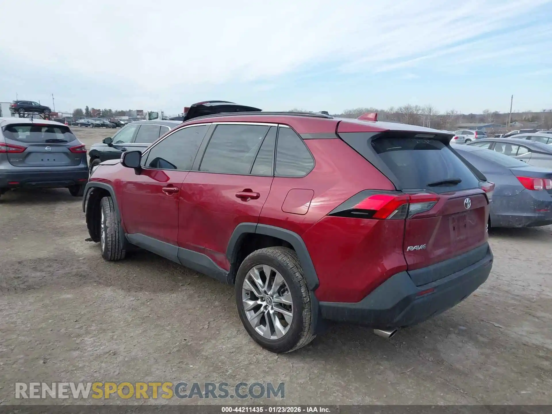 3 Photograph of a damaged car 2T3A1RFV8MW147516 TOYOTA RAV4 2021