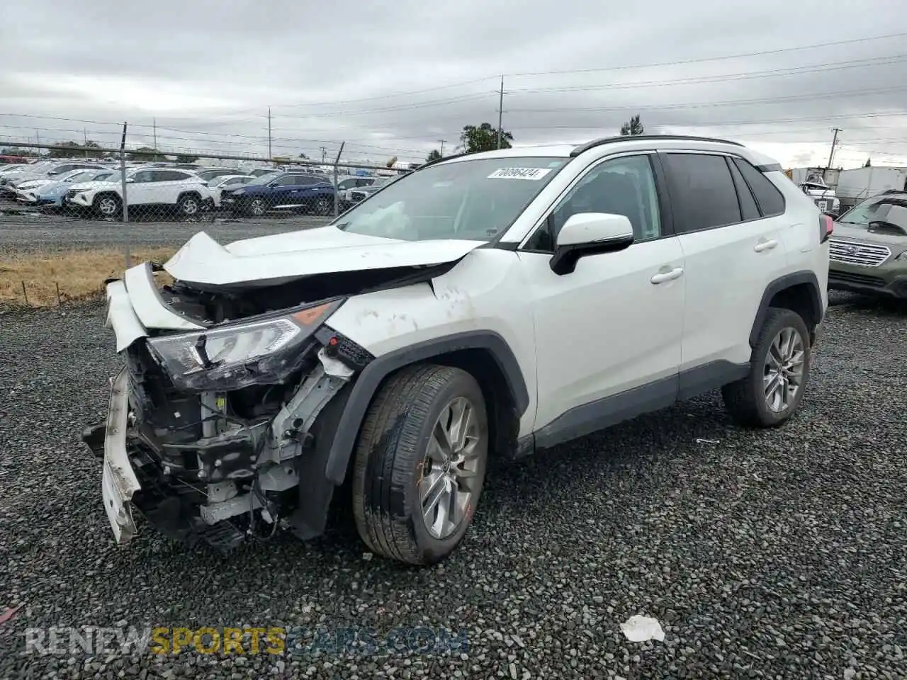 1 Photograph of a damaged car 2T3A1RFV8MW180919 TOYOTA RAV4 2021