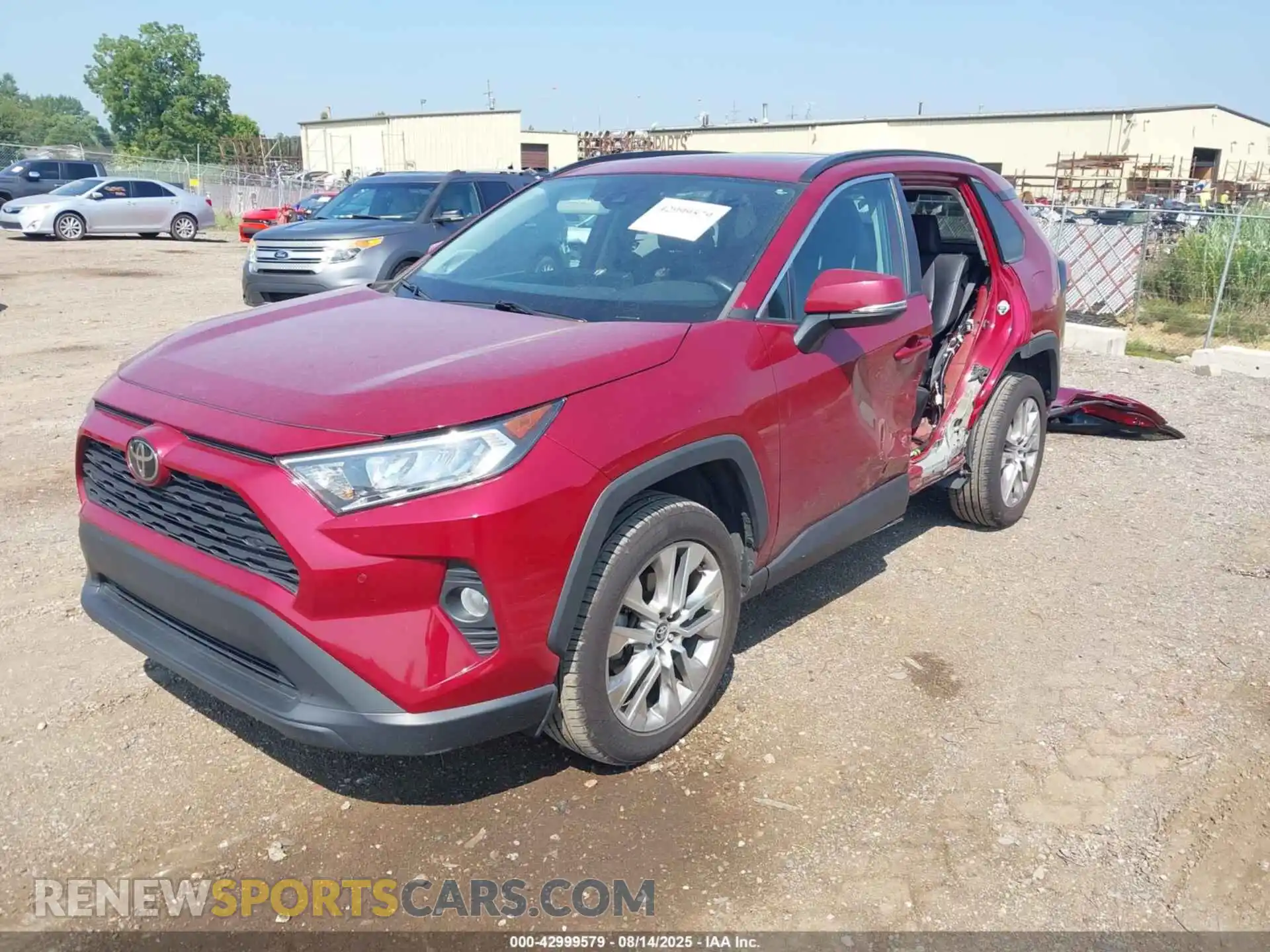 2 Photograph of a damaged car 2T3A1RFV8MW184002 TOYOTA RAV4 2021