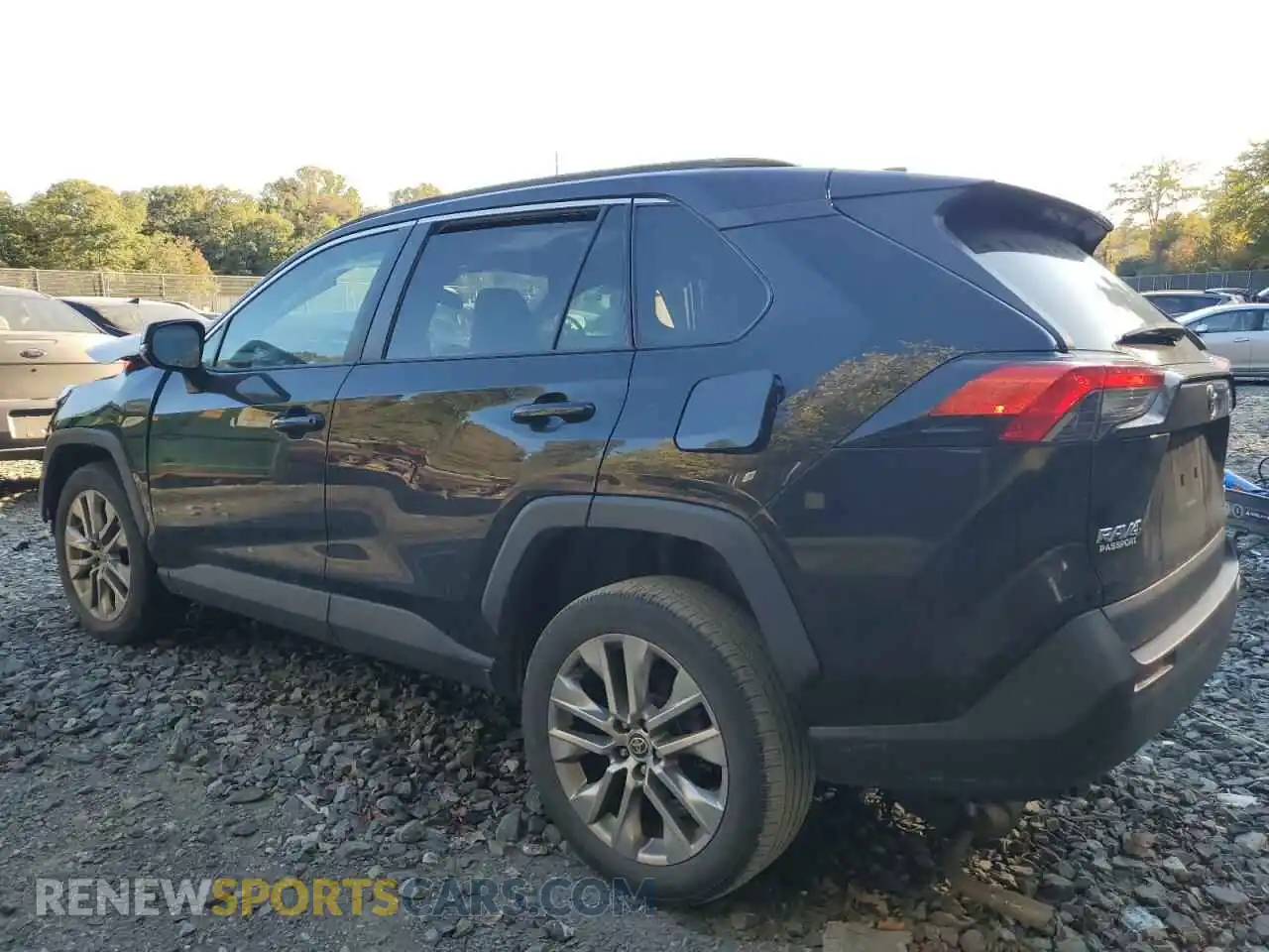2 Photograph of a damaged car 2T3A1RFV8MW193704 TOYOTA RAV4 2021