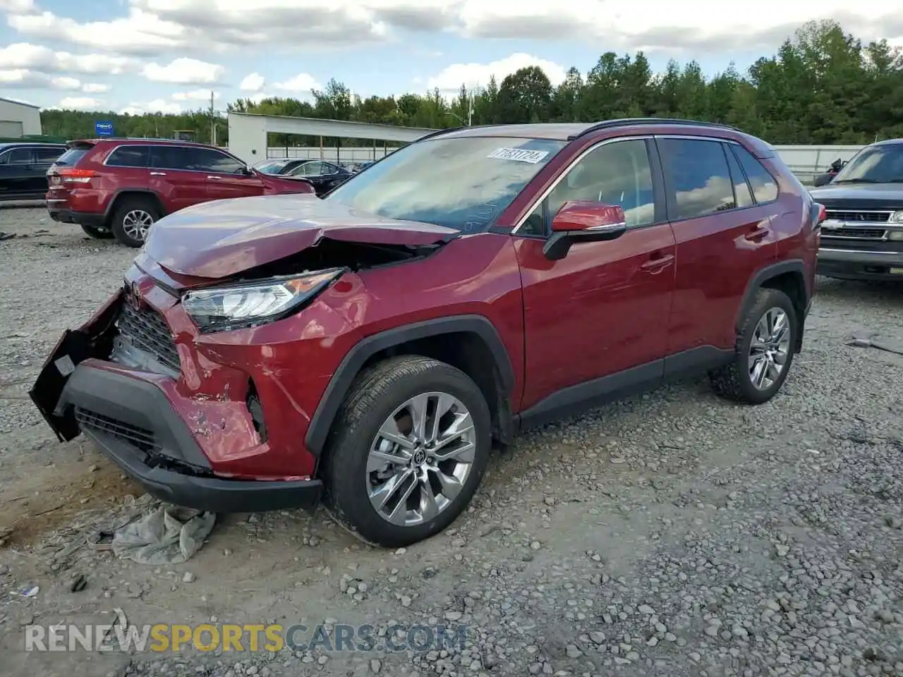 1 Photograph of a damaged car 2T3A1RFV8MW231156 TOYOTA RAV4 2021