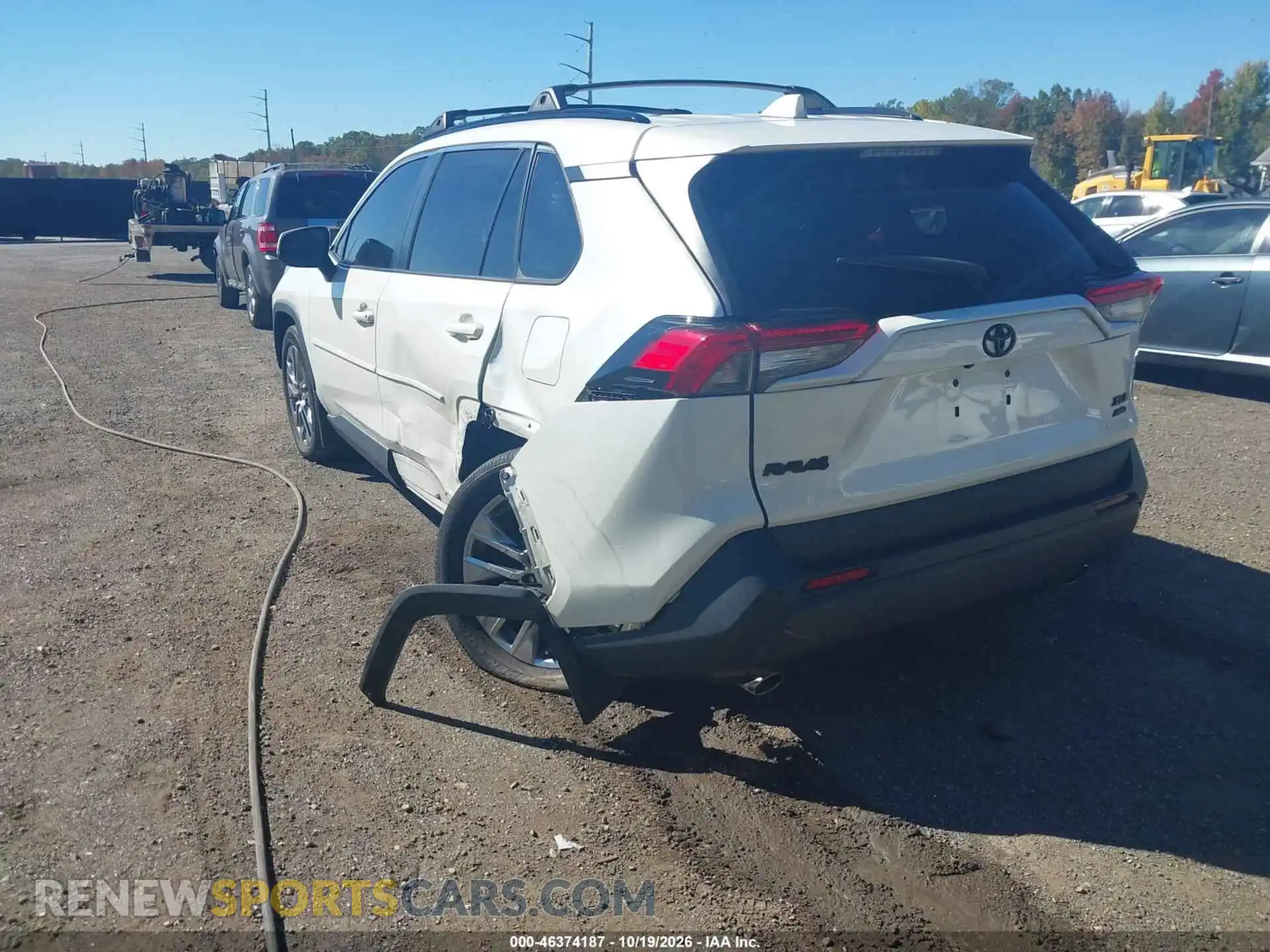 3 fotografías del automóvil dañado 2T3A1RFV8MW244800 TOYOTA RAV4 2021