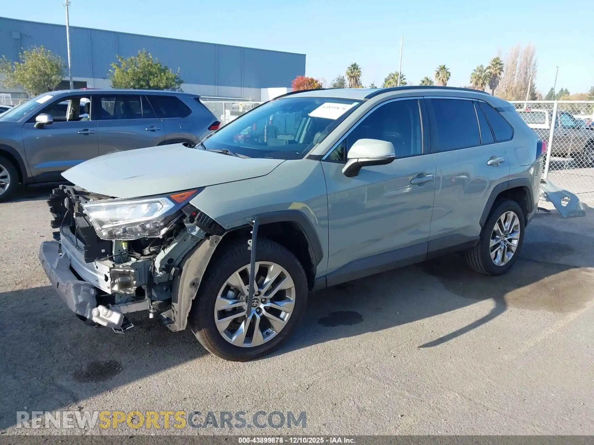 2 Photograph of a damaged car 2T3A1RFV8MW246496 TOYOTA RAV4 2021