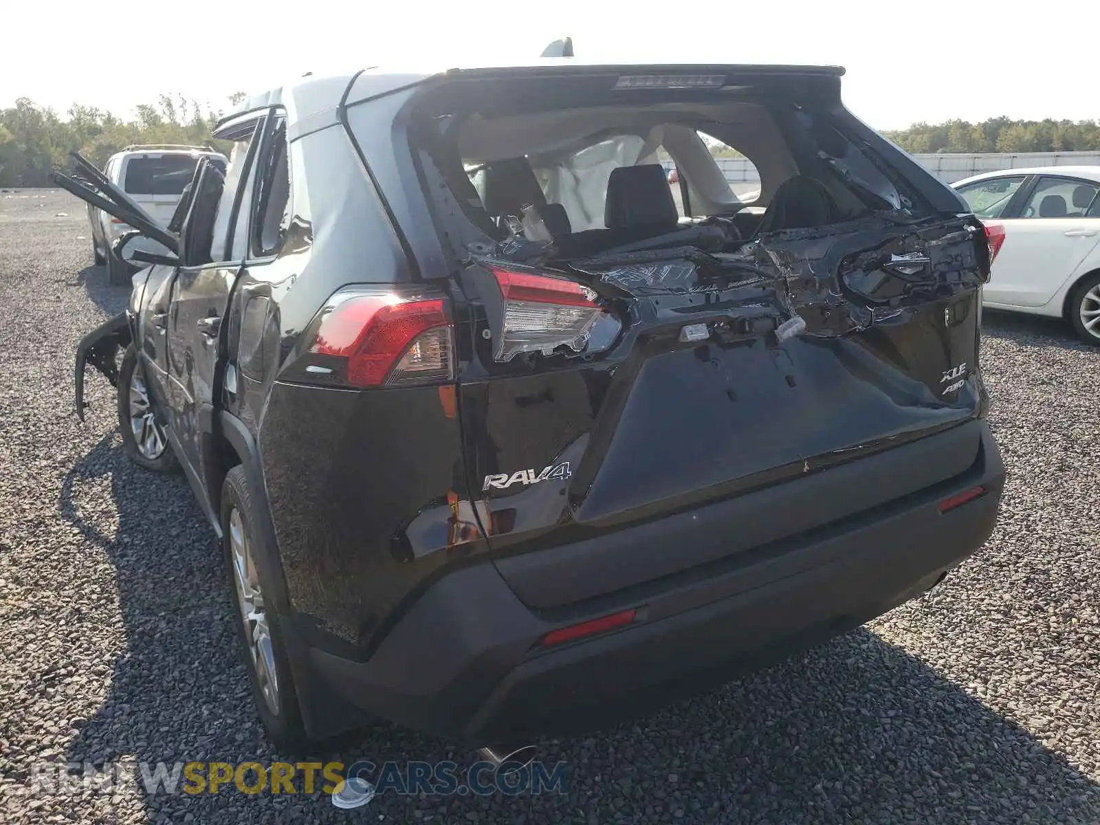 3 Photograph of a damaged car 2T3A1RFV9MC188822 TOYOTA RAV4 2021