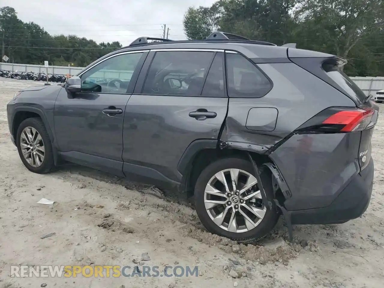 2 Photograph of a damaged car 2T3A1RFV9MC194488 TOYOTA RAV4 2021