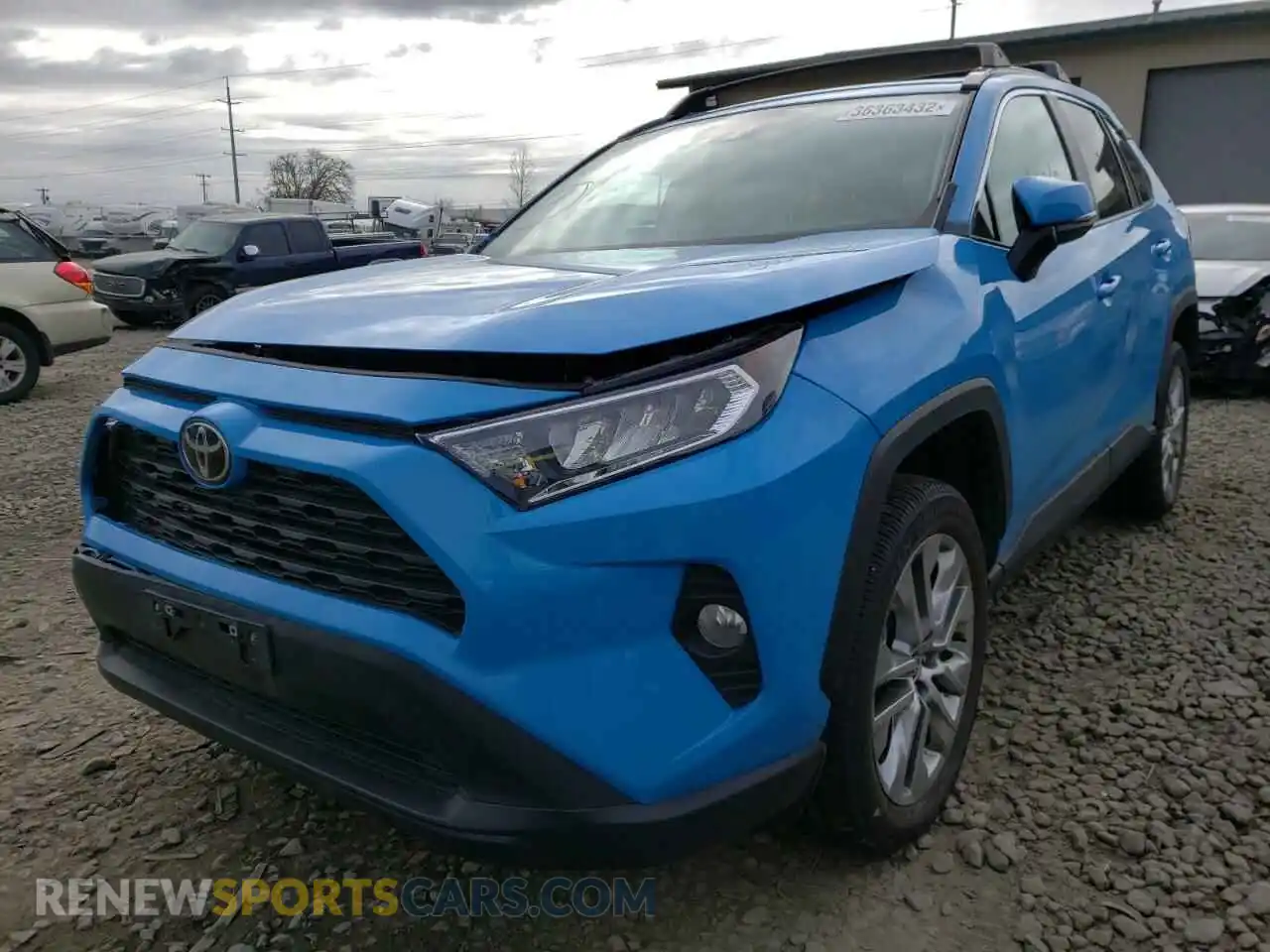 2 Photograph of a damaged car 2T3A1RFV9MW184025 TOYOTA RAV4 2021