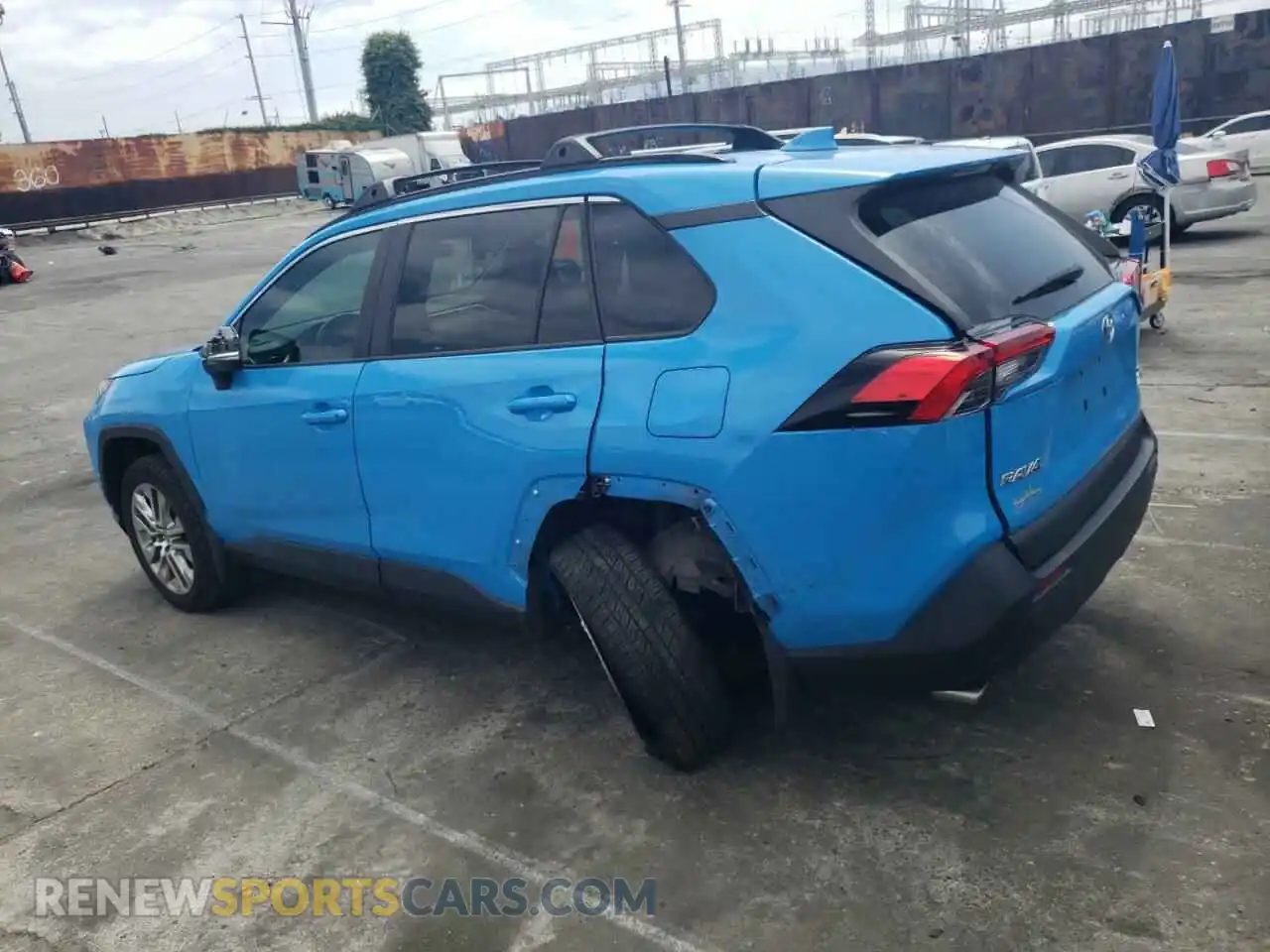 2 Фотография поврежденного автомобиля 2T3A1RFV9MW188379 TOYOTA RAV4 2021
