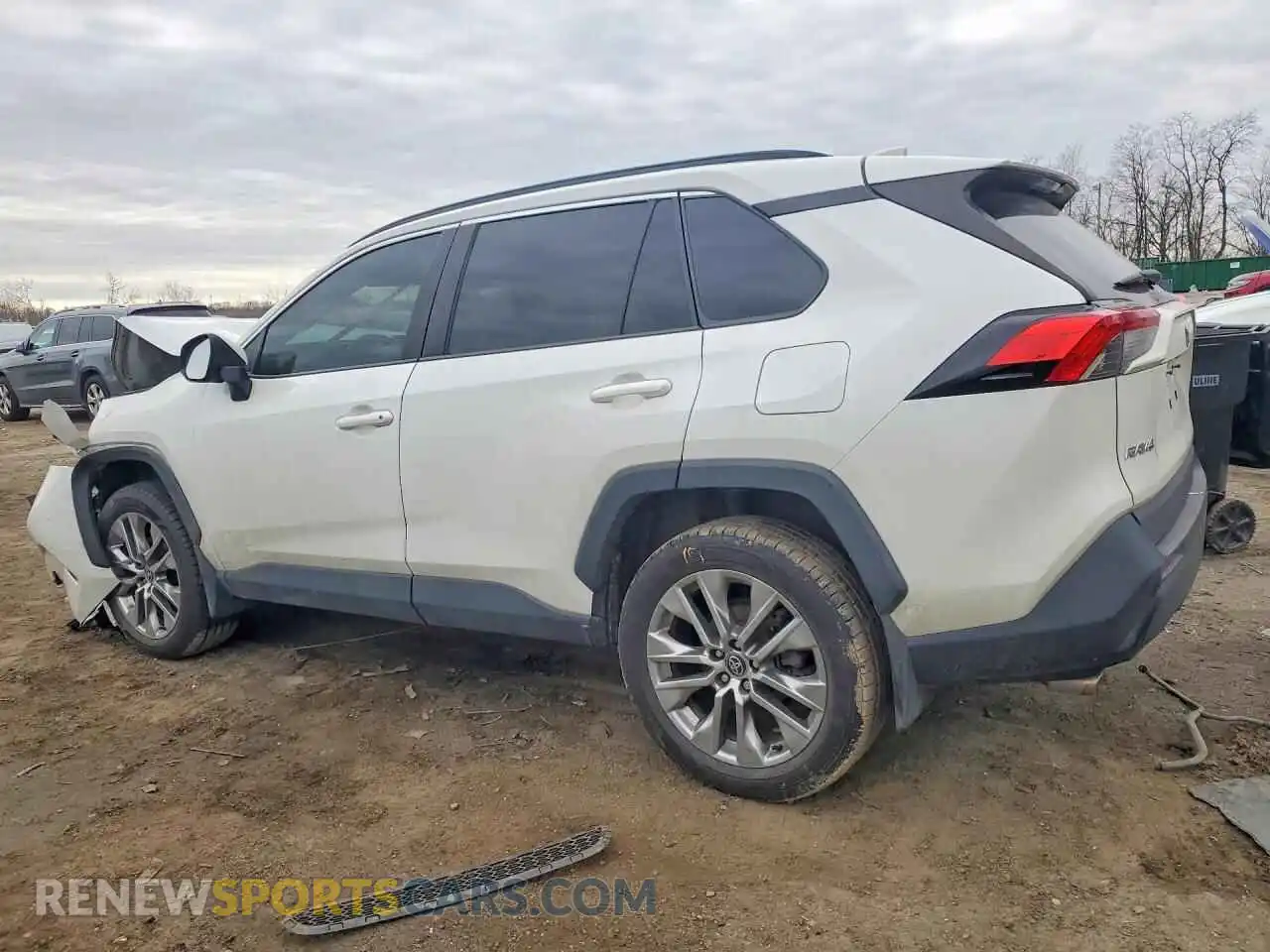 2 Photograph of a damaged car 2T3A1RFV9MW206749 TOYOTA RAV4 2021