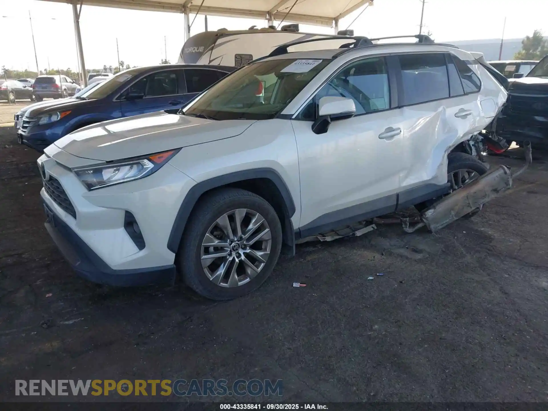 2 Photograph of a damaged car 2T3A1RFV9MW228587 TOYOTA RAV4 2021