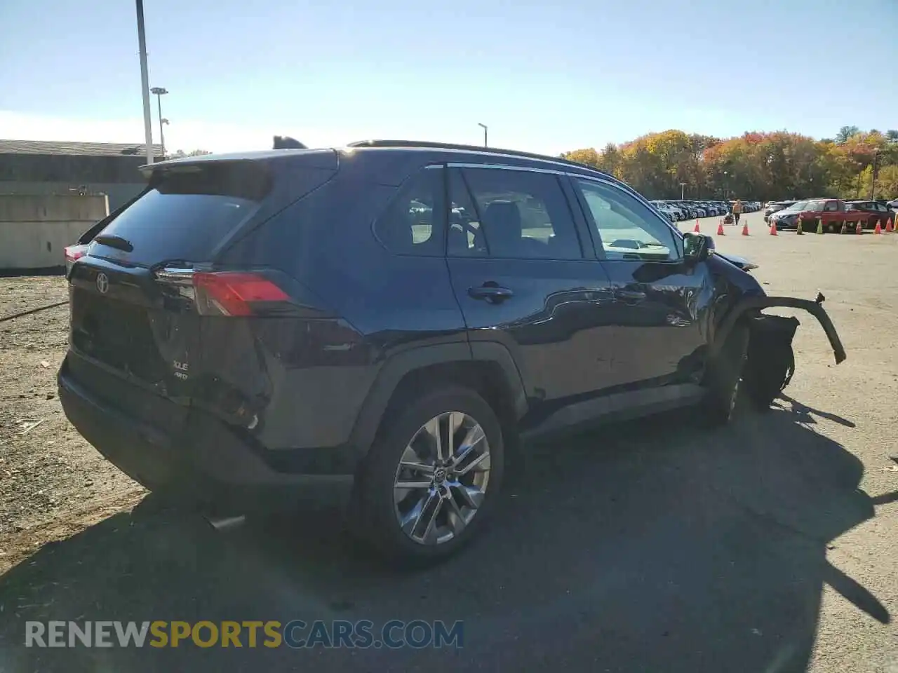 3 Photograph of a damaged car 2T3A1RFV9MW243705 TOYOTA RAV4 2021