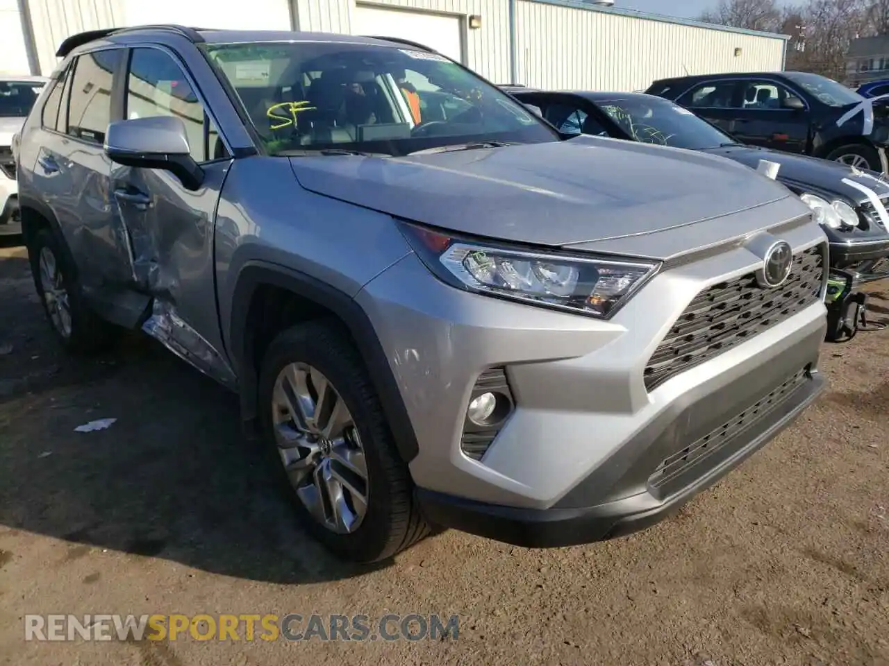 1 Photograph of a damaged car 2T3A1RFVXMC141444 TOYOTA RAV4 2021